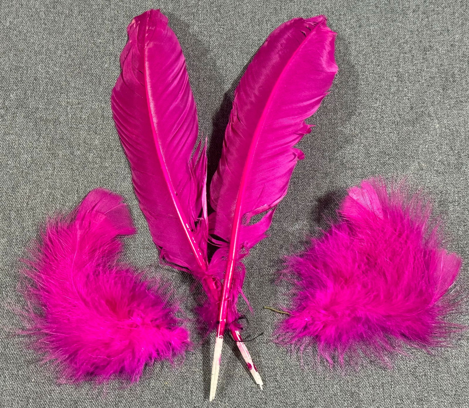 Vintage / Antique assorted millinery fuchsia feathers: IN HOUSE FLAT SHIPPING & HANDLING COST WITHIN ALL THE U.S. : 7 To bypass LiveShipping, and use our In-House shipping service for 7 or shipping combined for multiple lots, please select “Arrange Your