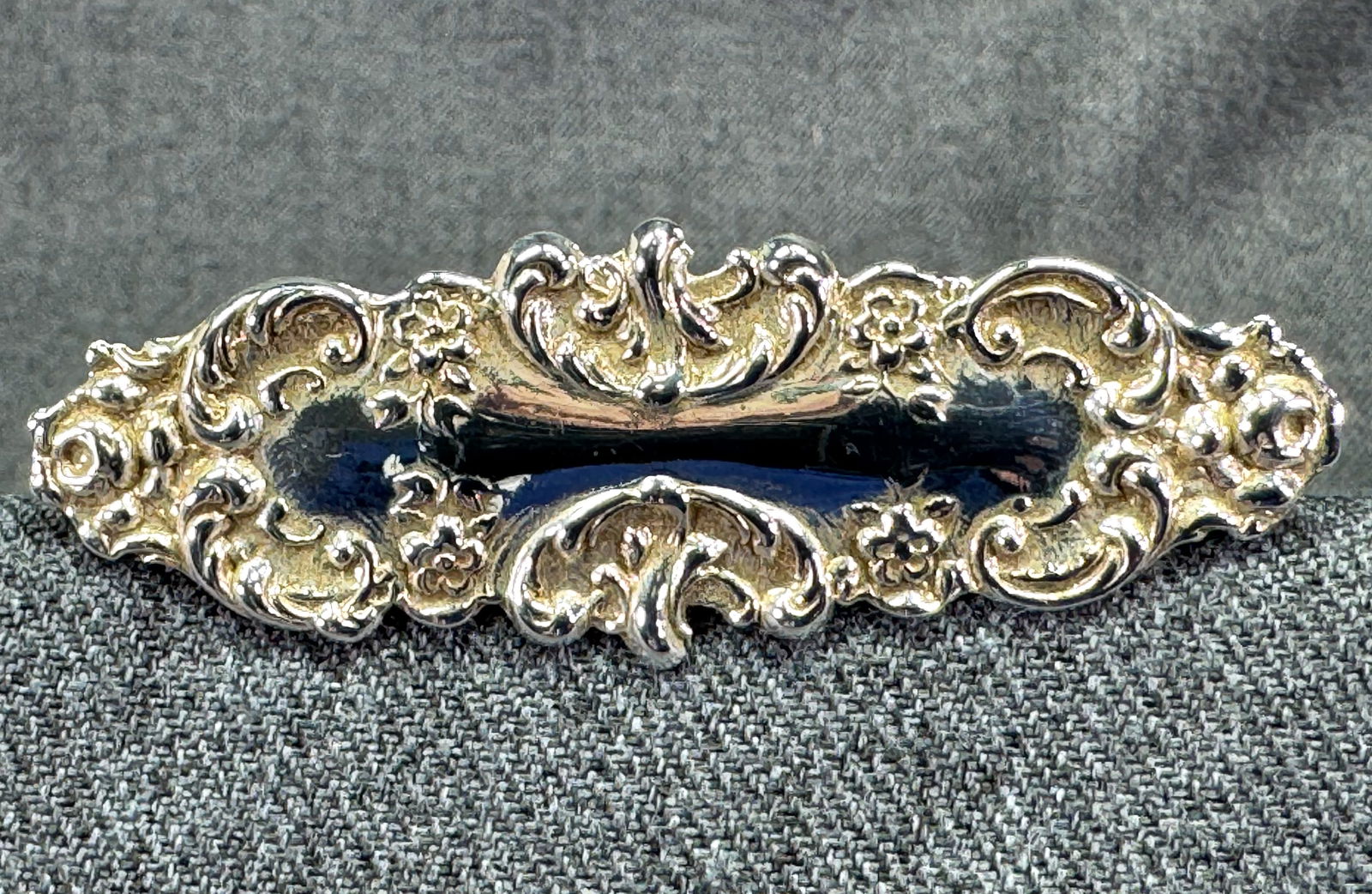 Vintage silver-toned scrolls barrette brooch pin (1 of 4)