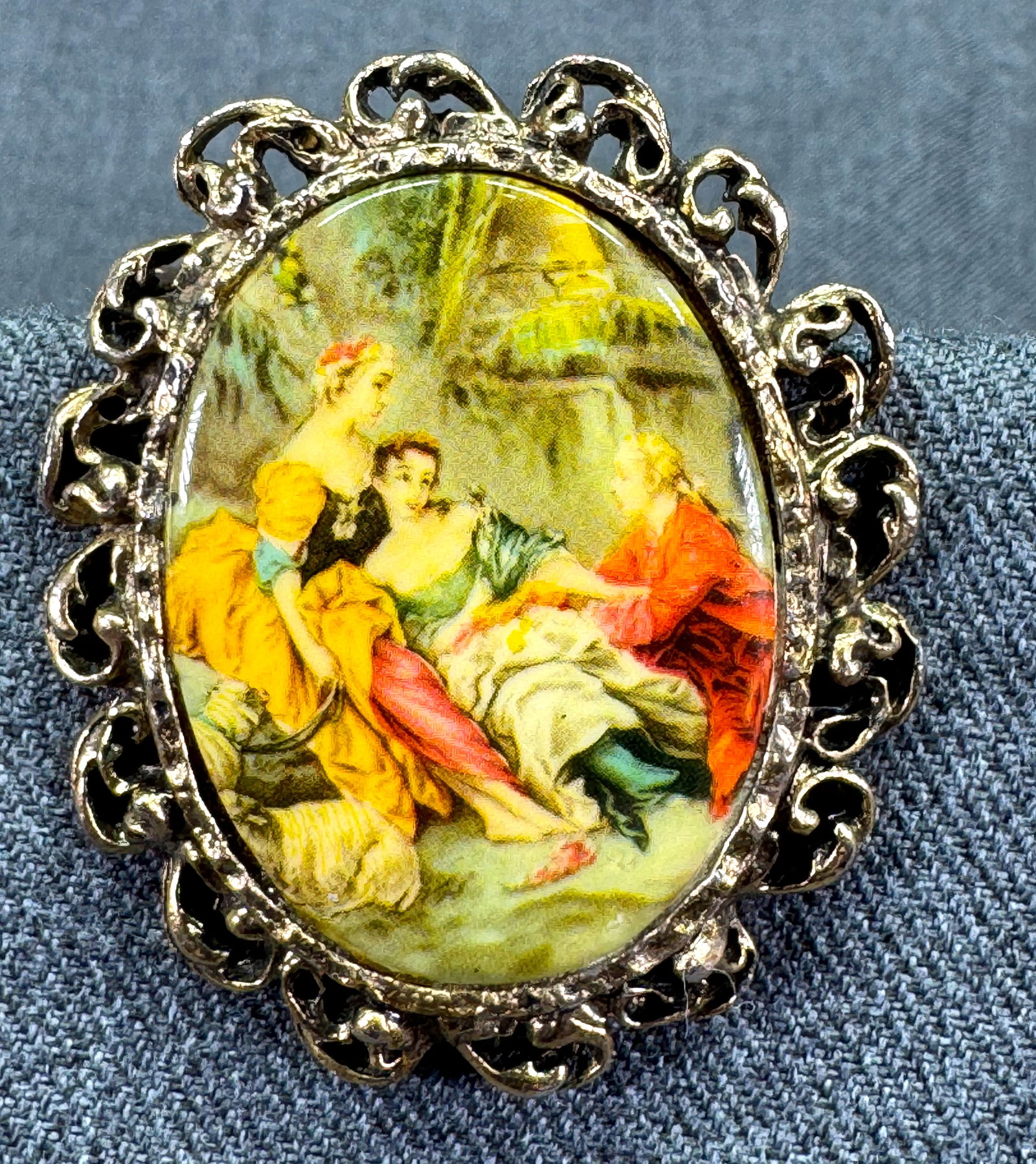 Vintage Limoge style counting scene glass cab gold-toned metal brooch pin (1 of 4)
