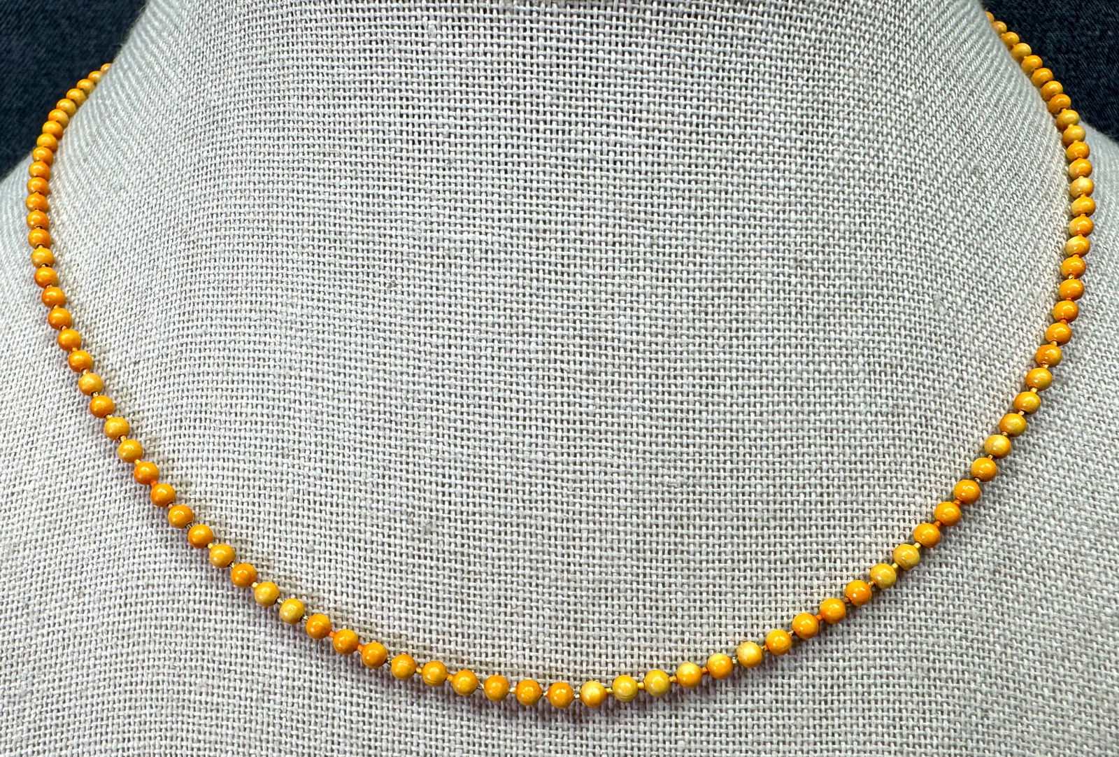 Vintage mustard color enamel ball chain choker necklace: Vintage mustard color enamel ball chain choker necklace. Unmarked. For measures please refer to the pictures taken with a measuring tape. Weight: 5 Grams. IN HOUSE FLAT SHIPPING & HANDLING COST WITHIN