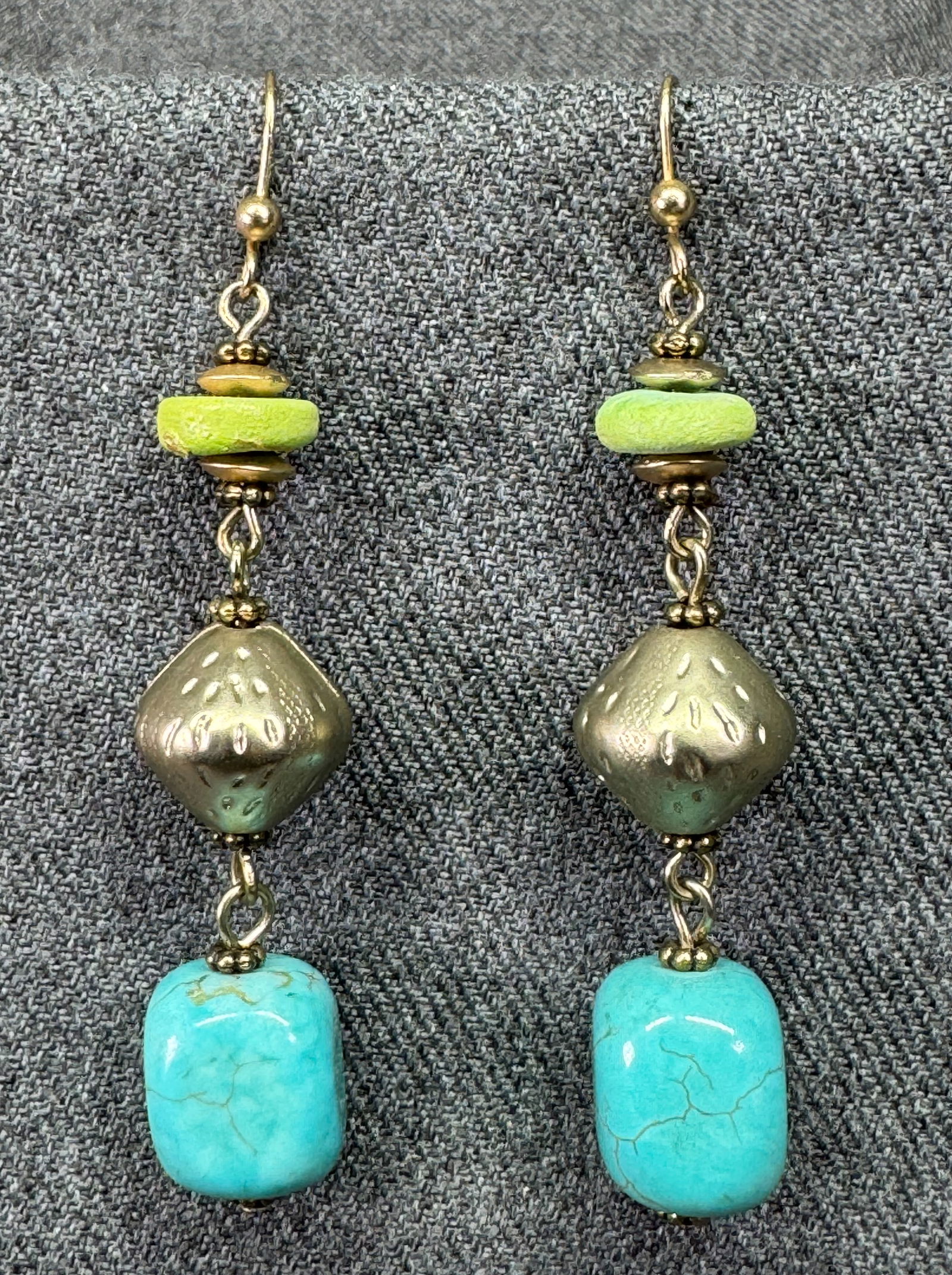 Vintage boho aqua & turquoise resin, gold-toned beads hook earrings: Vintage boho aqua & turquoise resin, wash gold-toned hook earrings. For measures please refer to the pictures taken with a measuring tape. Weight: 14 Grams. IN HOUSE FLAT SHIPPING & HANDLING COST WITH