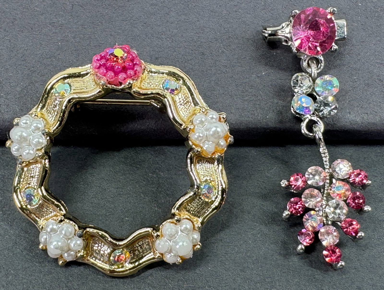 Vintage plastic flowers & crystals goldtone wreath and crystals silvertone dangle pin brooches. (1 of 9)