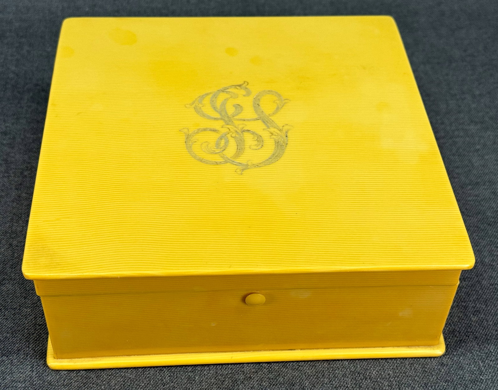 Antique monogramed creamy celluloid trinket jewelry box: IN HOUSE FLAT SHIPPING & HANDLING COST WITHIN ALL THE U.S. : $15 To bypass LiveShipping, and use our In-House shipping service for $15 or shipping combined for multiple lots, please select “Arrange