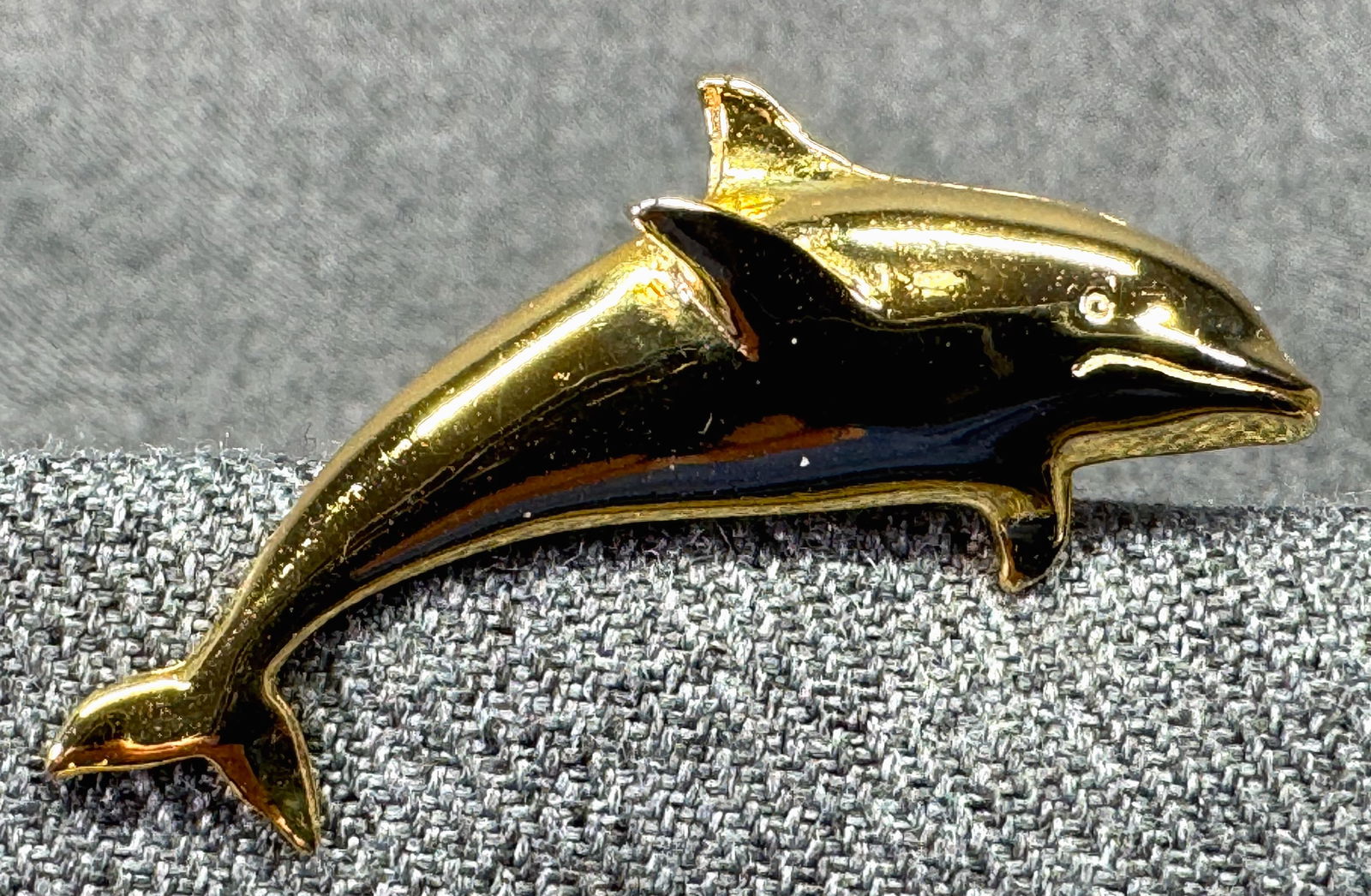 Vintage gold-toned dolphin brooch pin. *a: Vintage crystals glitter enamel gold-toned praying Angel brooch pin. Unmarked. For measures please refer to the pictures taken with a measuring tape. Weight: 5 Grams. IN HOUSE FLAT SHIPPING & HANDLING
