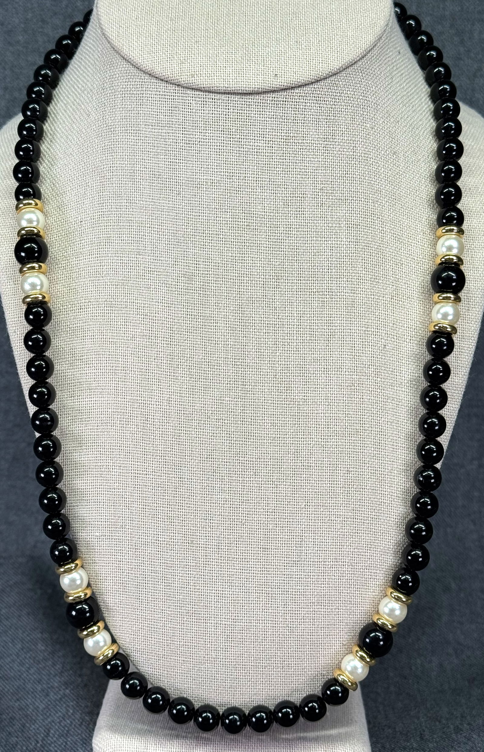 Vintage Napier black, pearly and golden beads necklace. *a (1 of 6)