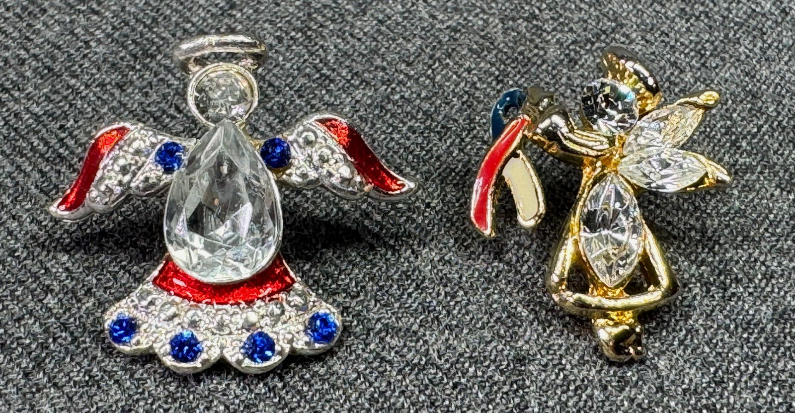 Vintage assorted crystals metal Patriotic angel lapel pins. #a: Vintage assorted crystals metal Patriotic angel lapel pins. . Unmarked. For measures please refer to the pictures taken with a measuring tape. Weight: 2 Grams. IN HOUSE FLAT SHIPPING & HANDLING COST W