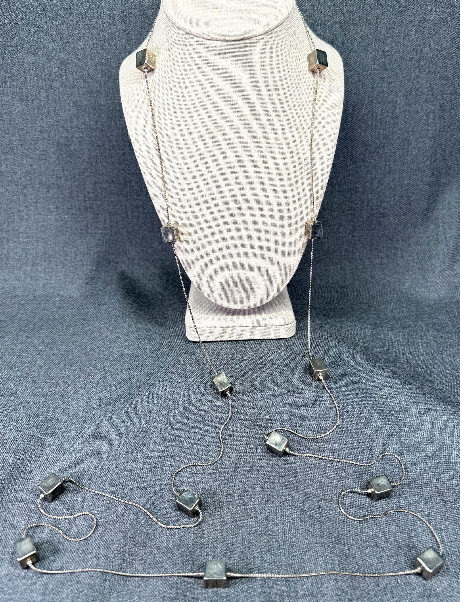 Vintage flaper style silver-toned square beads snake chain necklace. #a: Vintage flaper style silver-toned square beads snake chain necklace. Unmarked. For measures please refer to the pictures taken with a measuring tape. Weight:24 Grams. IN HOUSE FLAT SHIPPING & HANDLING