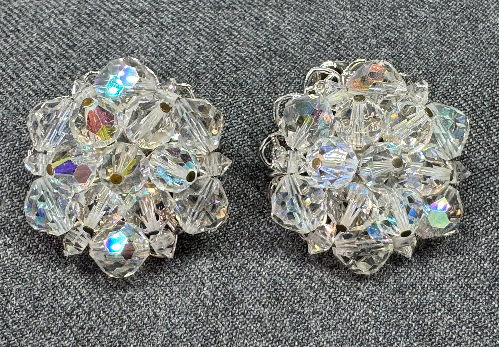 Vintage AB clear crystals cluster silver-toned clip on earrings: IN HOUSE FLAT SHIPPING & HANDLING COST WITHIN ALL THE U.S. : 7 To bypass LiveShipping, and use our In-House shipping service for 7 or shipping combined for multiple lots, please select “Arrange Your