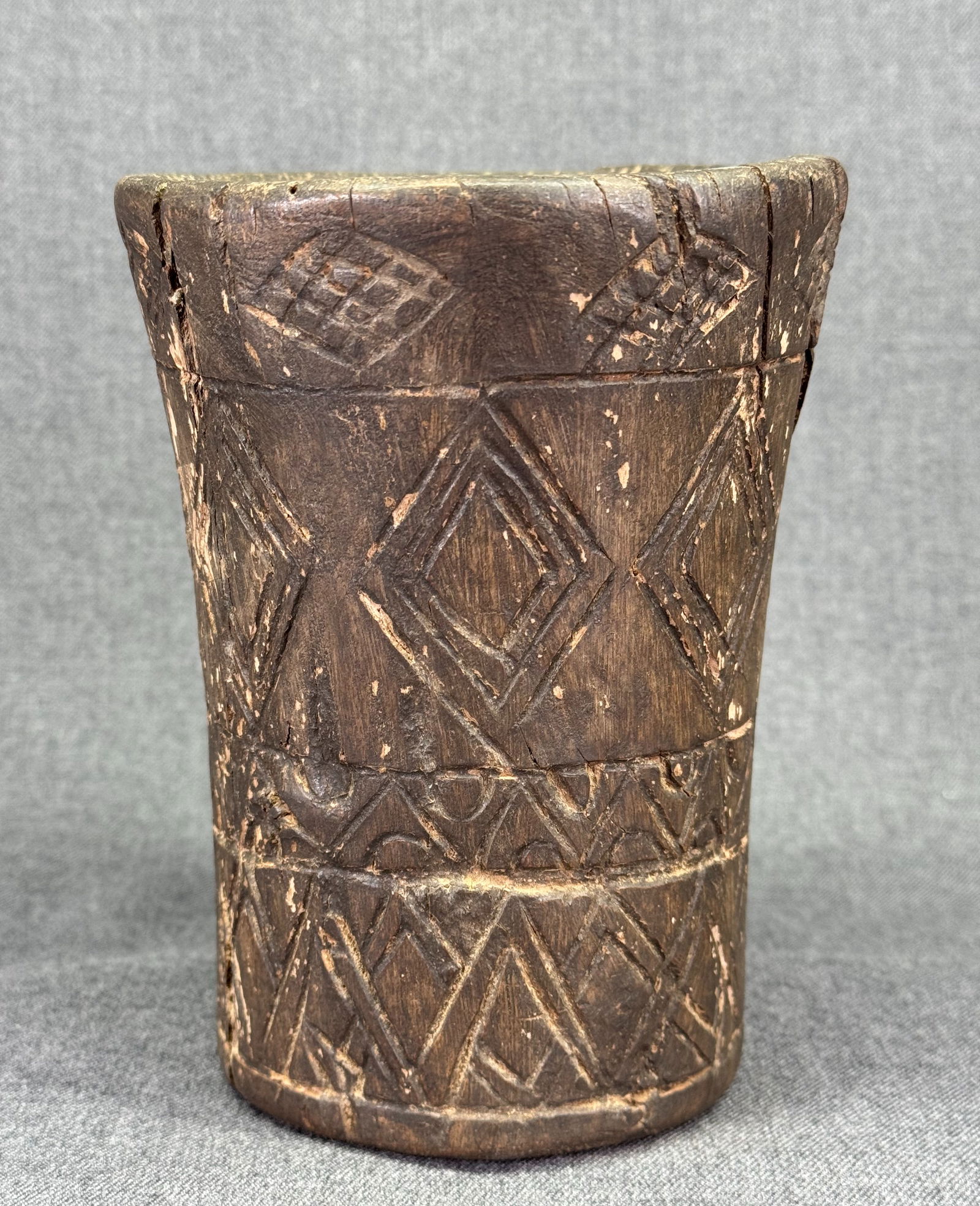 Antique Inca Wooden Kero Ritual Drinking Vessel. (1 of 10)