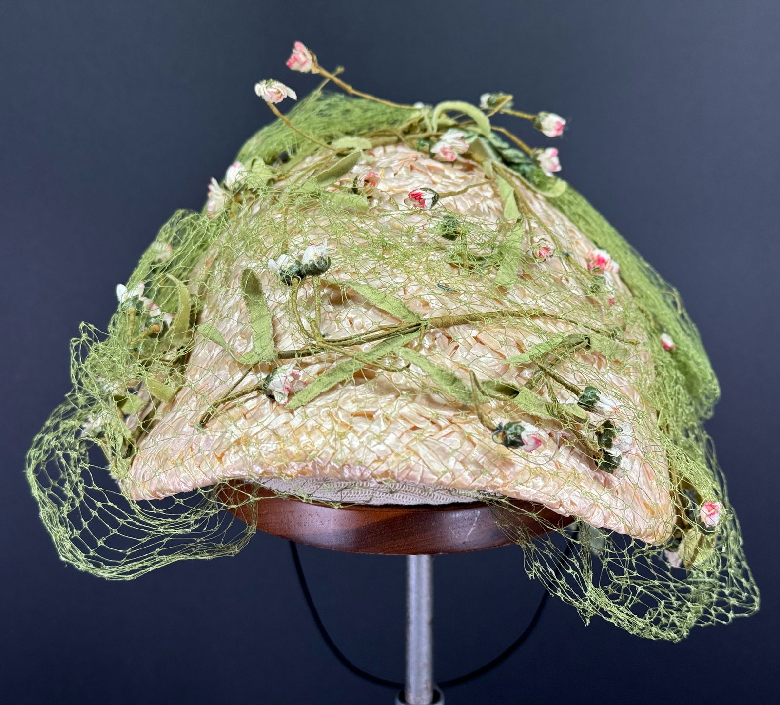 Vintage applied flowers green net light rose woven raffia hat: IN HOUSE FLAT SHIPPING & HANDLING COST WITHIN ALL THE U.S. : 10 To bypass LiveShipping, and use our In-House shipping service for 10 or shipping combined for multiple lots, please select “Arrange Yo