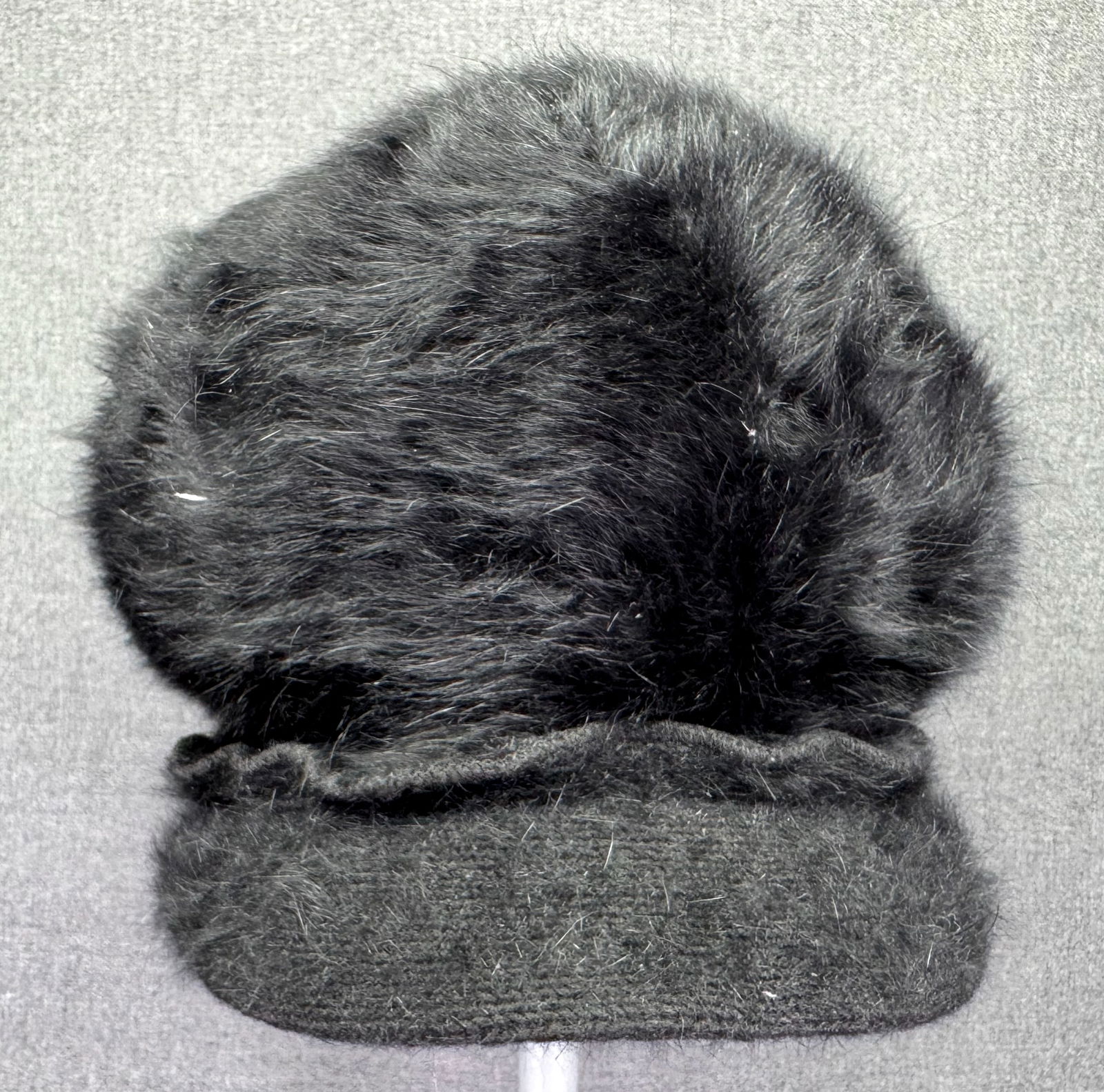 Vintage Suzanne Bettley of London black rabbit fur beanie hat. (1 of 8)