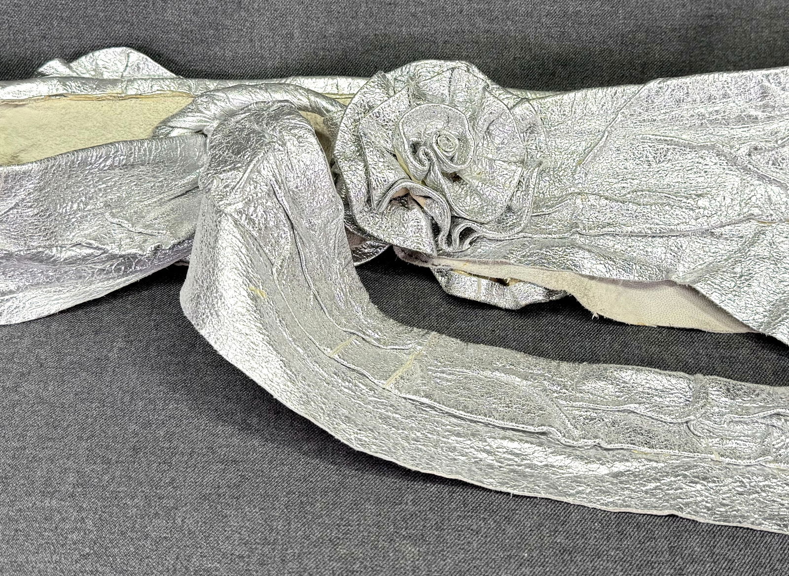 Vintage Bonnet & Martinez flowers jeweled silver leather statement adjustable belt: IN HOUSE FLAT SHIPPING & HANDLING COST WITHIN ALL THE U.S. : 10 To bypass LiveShipping, and use our In-House shipping service for 10 or shipping combined for multiple lots, please select “Arrange Yo