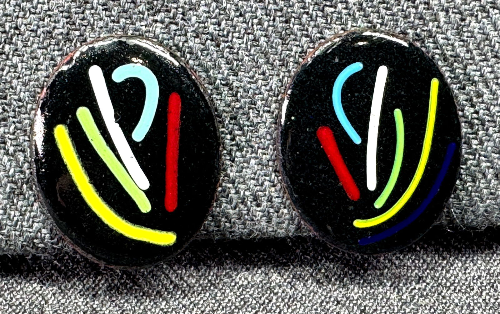 Vintage MCM enamel copper oval screw back earrings: IN HOUSE FLAT SHIPPING & HANDLING COST WITHIN ALL THE U.S. : 7 To bypass LiveShipping, and use our In-House shipping service for 7 or shipping combined for multiple lots, please select “Arrange Your