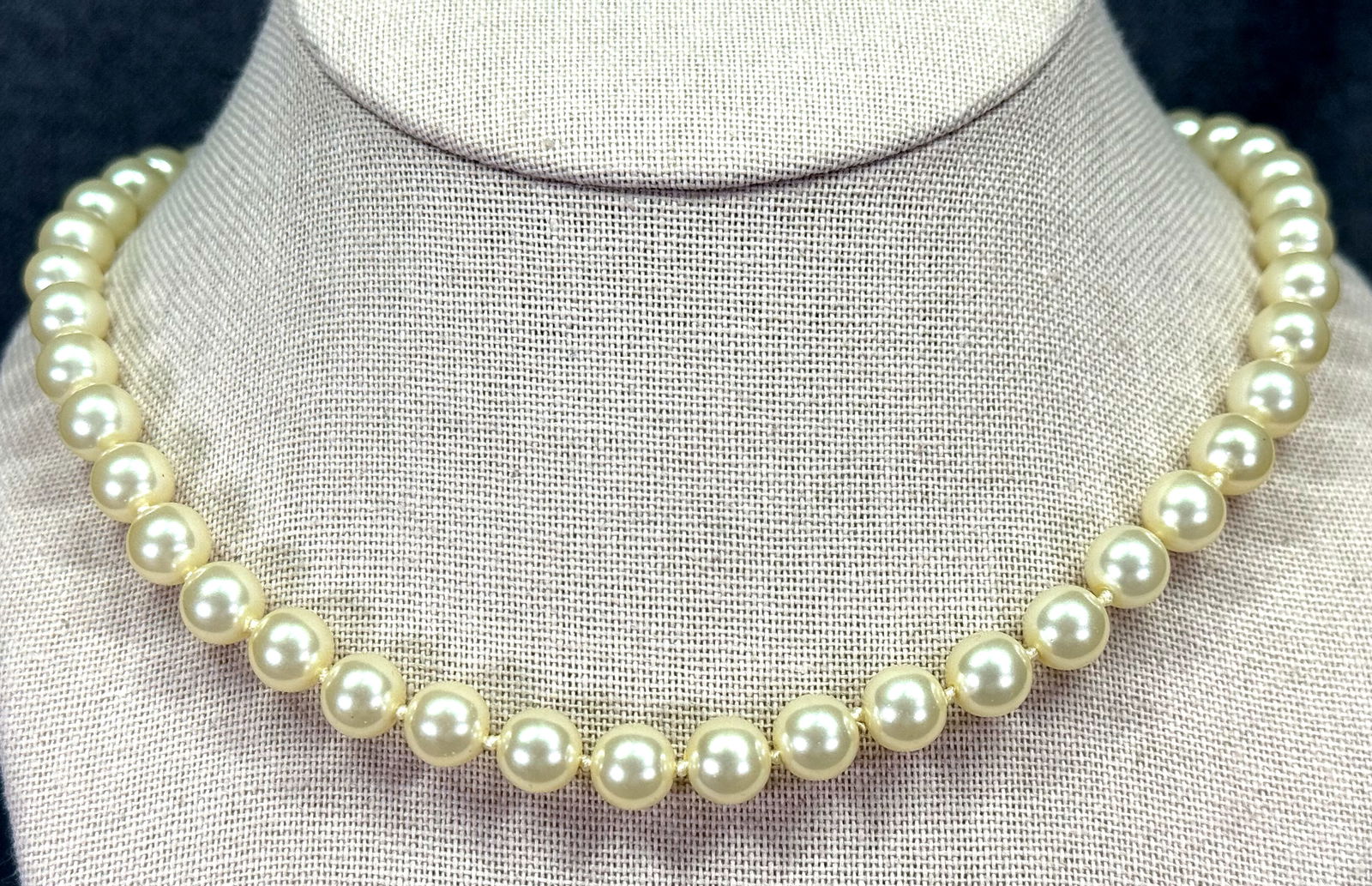 Vintage hand knotted in between pearly beads necklace. Decorated clasp. (1 of 5)