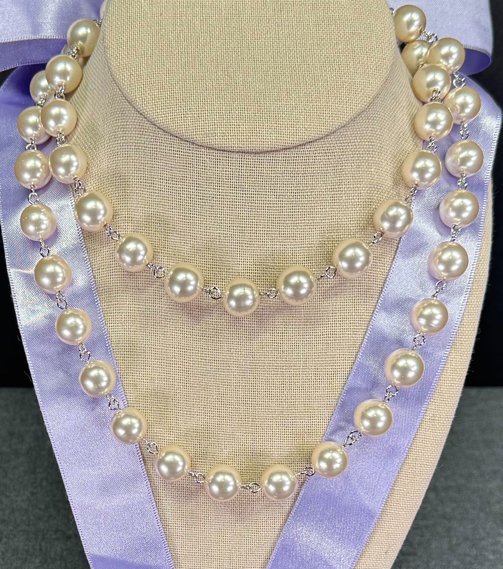 Lilac ribbon wired pearly beads necklace (1 of 7)