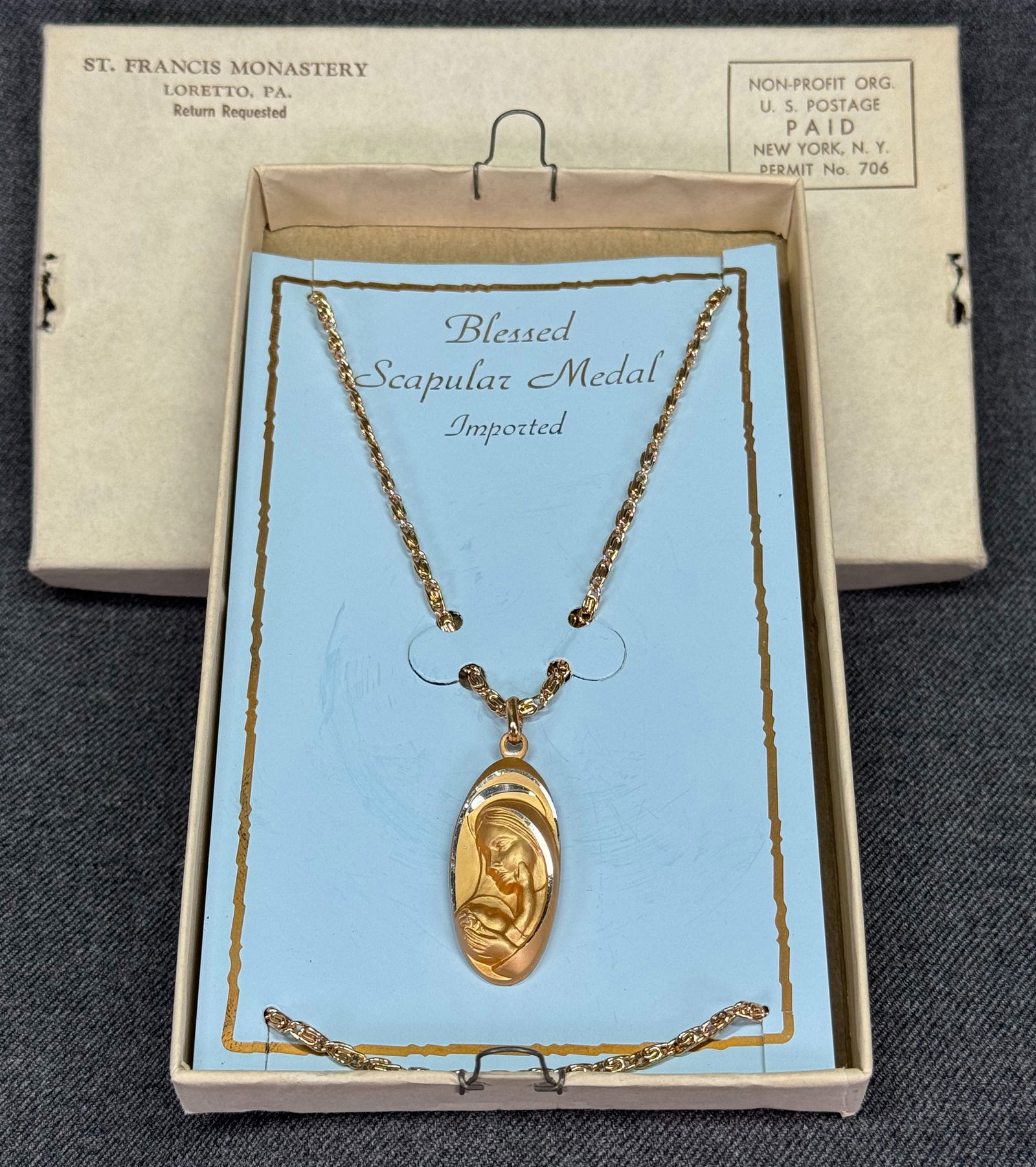 Vintage German Blessed Scapular Medal Necklace St Francis Monastery Loretto, PA in box: IN HOUSE FLAT SHIPPING & HANDLING COST WITHIN ALL THE U.S. : 7 To bypass LiveShipping, and use our In-House shipping service for 7 or shipping combined for multiple lots, please select “Arrange Your