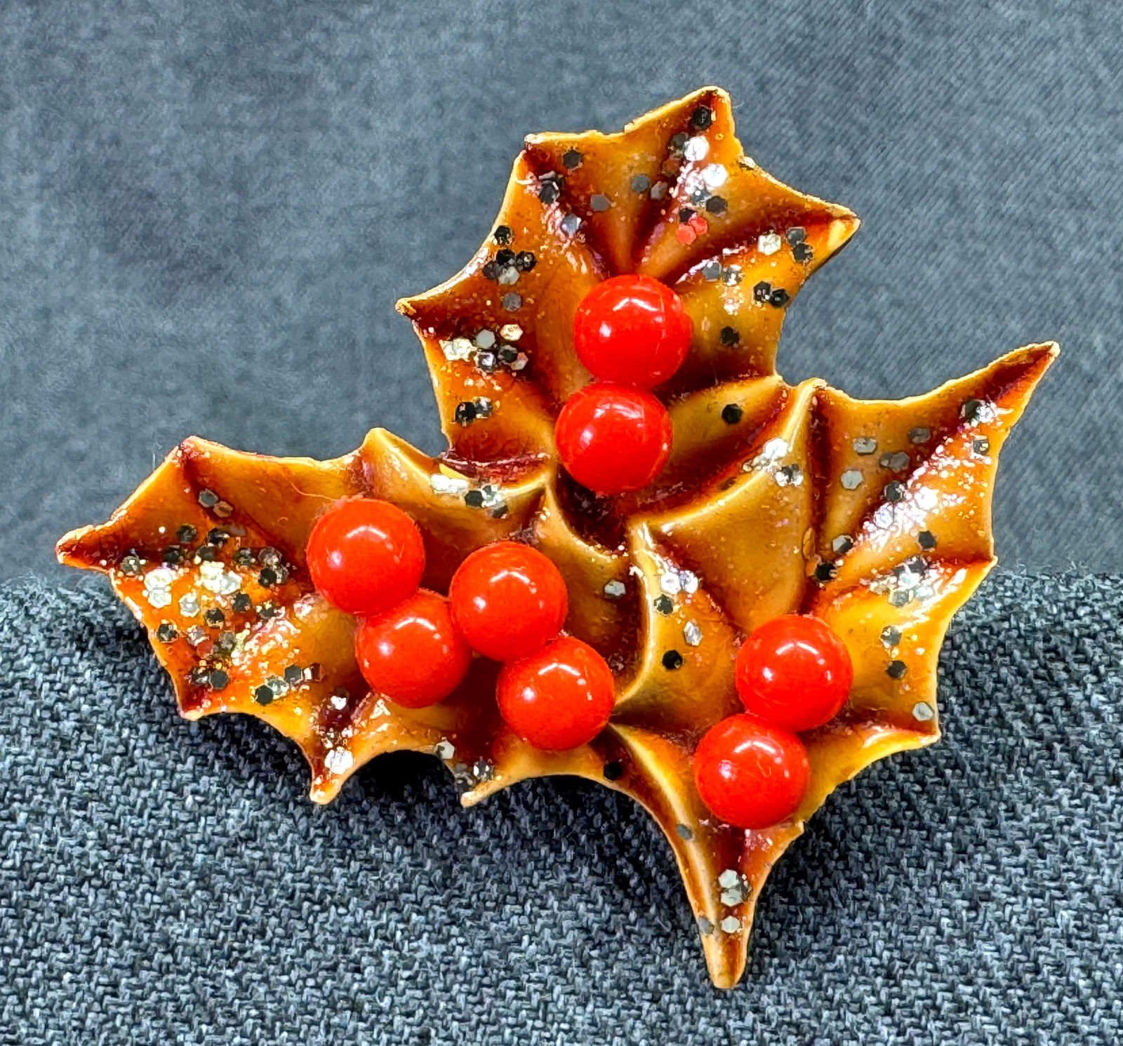 Vintage Christmas Holly Berry Glitter Celluloid Brooch Pin: IN HOUSE FLAT SHIPPING & HANDLING COST WITHIN ALL THE U.S. : $7 To bypass LiveShipping, and use our In-House shipping service for $7 or shipping combined for multiple lots, please select “Arrange Yo