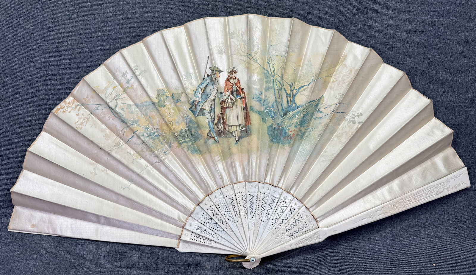 Antique Au Louvre Paris French hand painting silk pierced bone large hand fan (1 of 15)