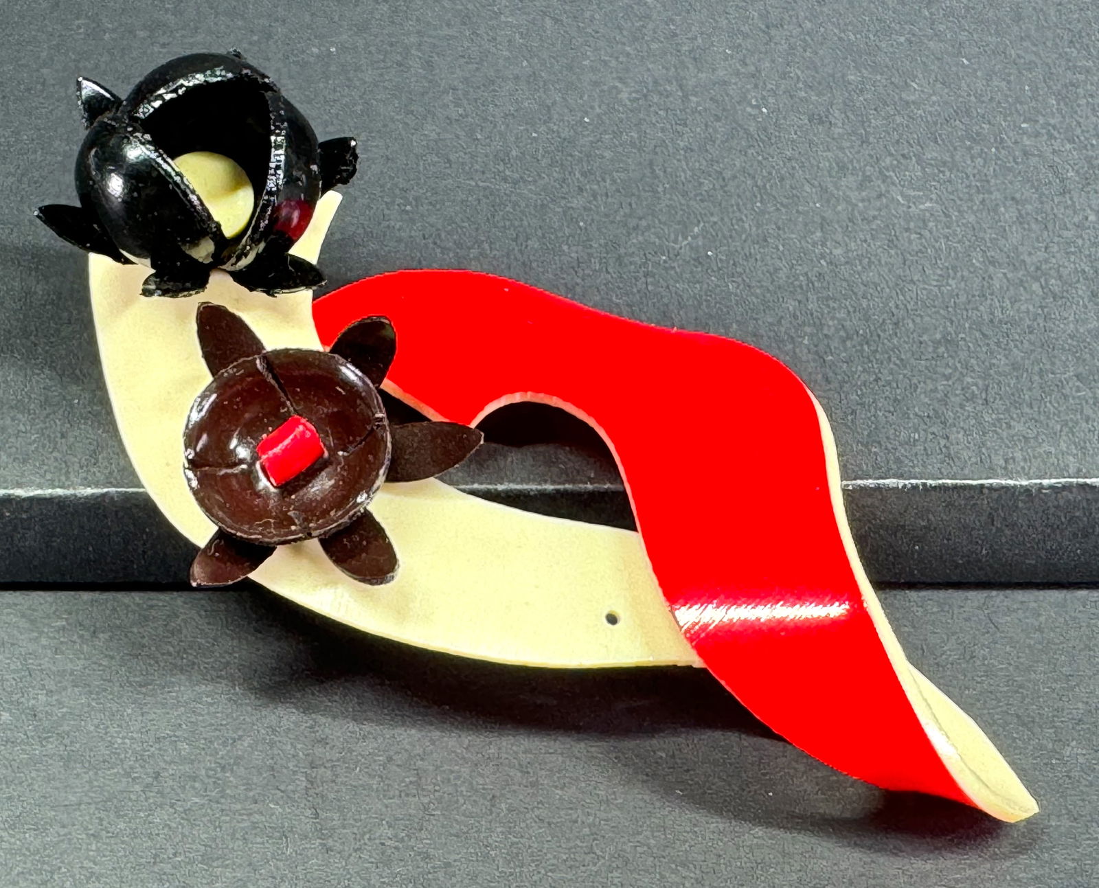 Vintage flapper celluloid flower applique for jewelry, millinery hat making: IN HOUSE FLAT SHIPPING & HANDLING COST WITHIN ALL THE U.S. : 7 To bypass LiveShipping, and use our In-House shipping service for 7 or shipping combined for multiple lots, please select “Arrange Your