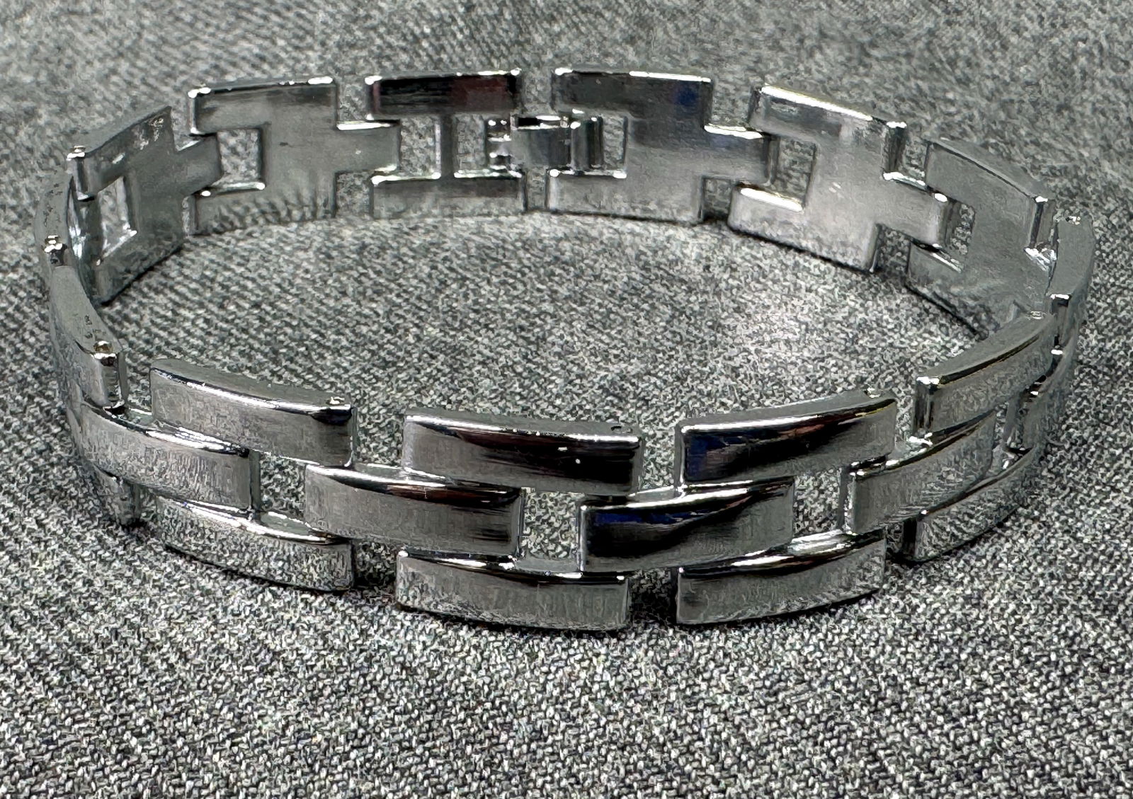 Vintage silver-toned metal links chain bracelet (1 of 5)