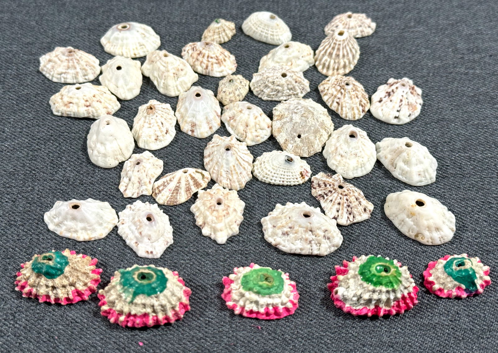 Vintage some painted shell loose beads for jewelry crafts making. Used as skirts or bells (1 of 6)