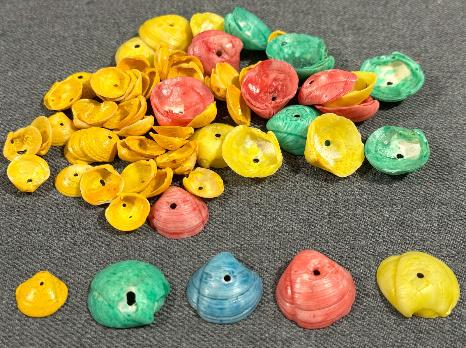 Vintage dyed shell loose beads for jewelry crafts making: IN HOUSE FLAT SHIPPING & HANDLING COST WITHIN ALL THE U.S. : 7 To bypass LiveShipping, and use our In-House shipping service for 7 or shipping combined for multiple lots, please select “Arrange Your