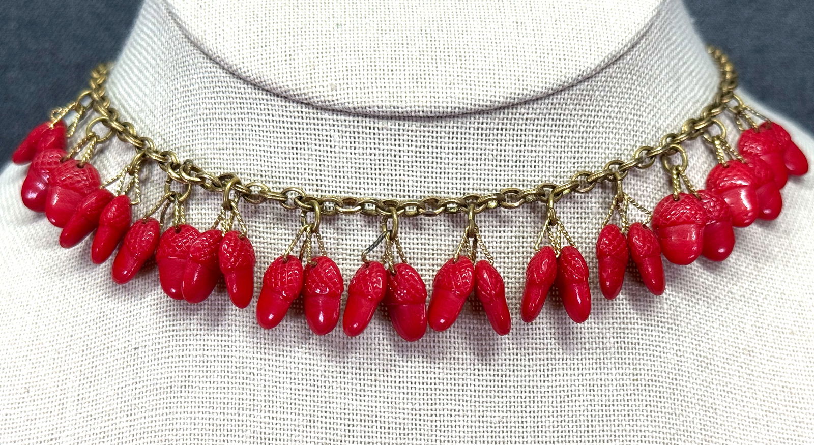 Vintage Czech red glass acorn charm dangles gold-toned metal chain necklace. V: IN HOUSE FLAT SHIPPING & HANDLING COST WITHIN ALL THE U.S. : 7 To bypass LiveShipping, and use our In-House shipping service for 7 or shipping combined for multiple lots, please select “Arrange Your