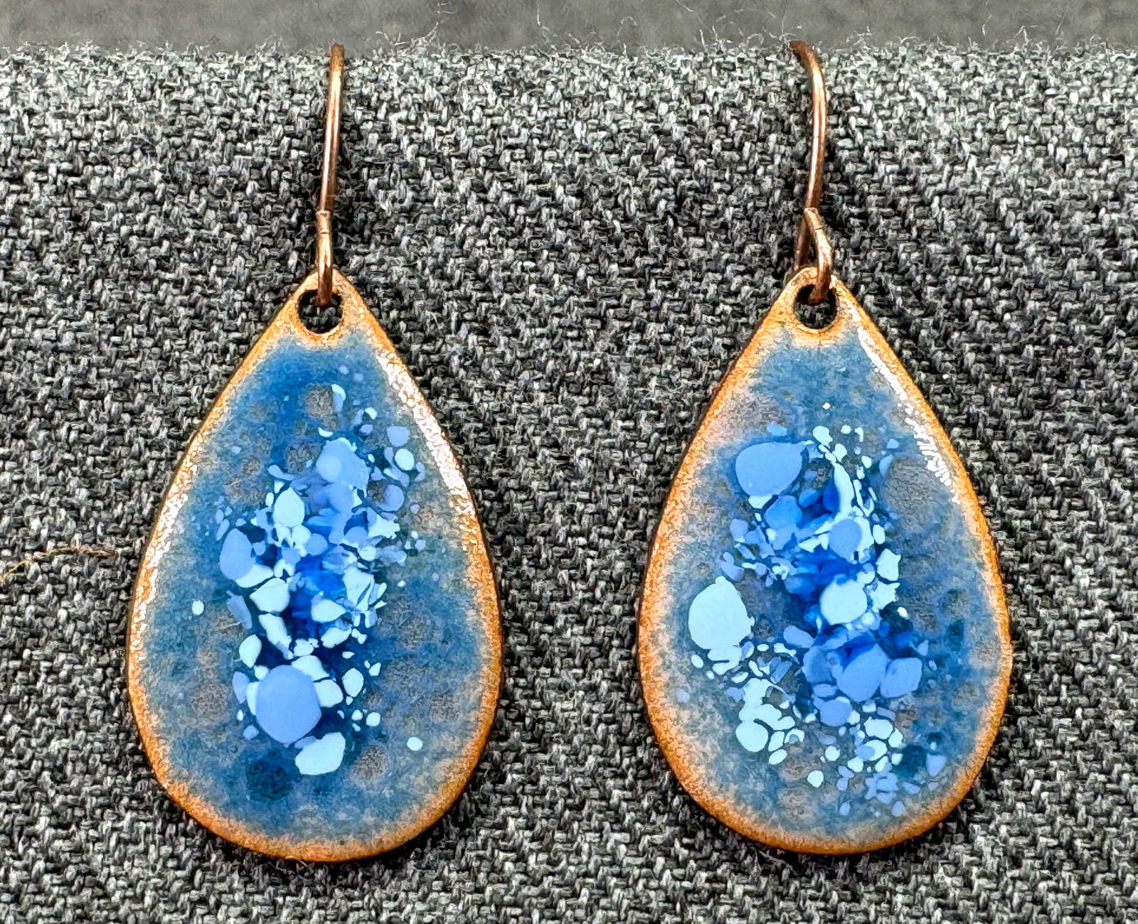 Vintage MCM bluish enamel copper drop hook earrings. *B: Vintage MCM bluish enamel copper drop hook earrings. Unmarked. For measures please refer to the pictures taken with a measuring tape. Weight: 7 Grams. IN HOUSE FLAT SHIPPING & HANDLING COST WITHIN ALL