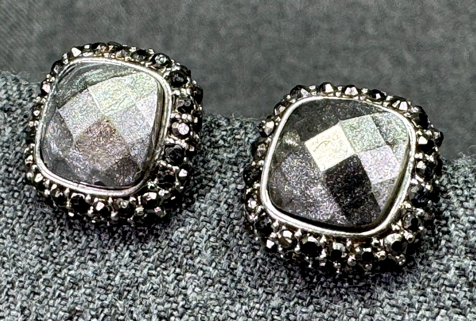 Vintage silver bead, black rhinestones silver-toned stud earrings. #B (1 of 4)
