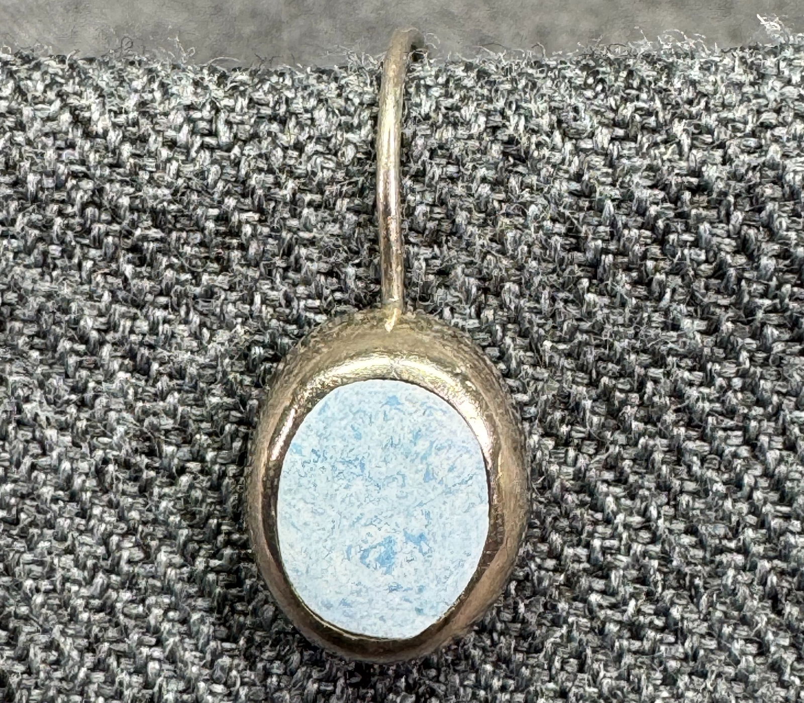 Vintage Mexican ATI Angelita stone sterling silver single pierced earring #B: Vintage Mexican ATI Angelita stone sterling silver single pierced earring. Marked 925 ATI Mexico. For measures please refer to the pictures taken with a measuring tape. Weight: 1.42 Grams. IN HOUSE FL