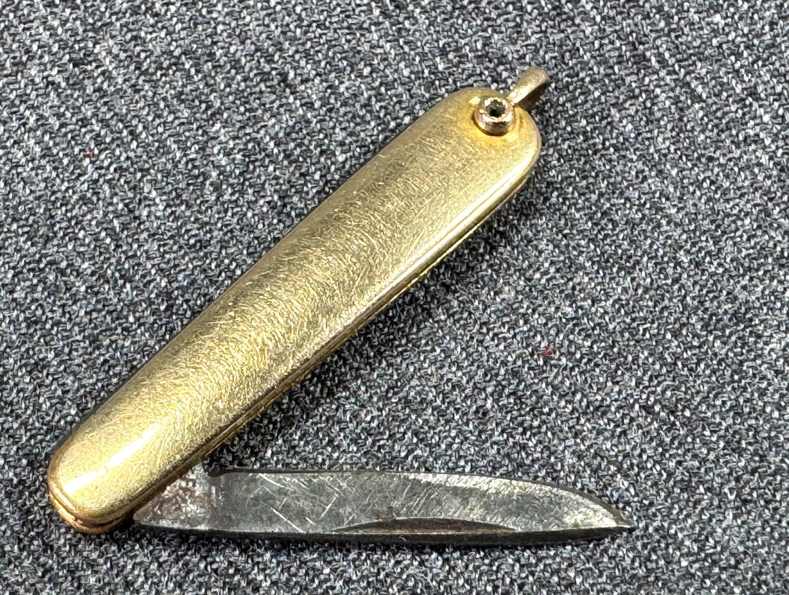 Antique gold-filled Sheffield blade miniature folding knife fob (1 of 10)