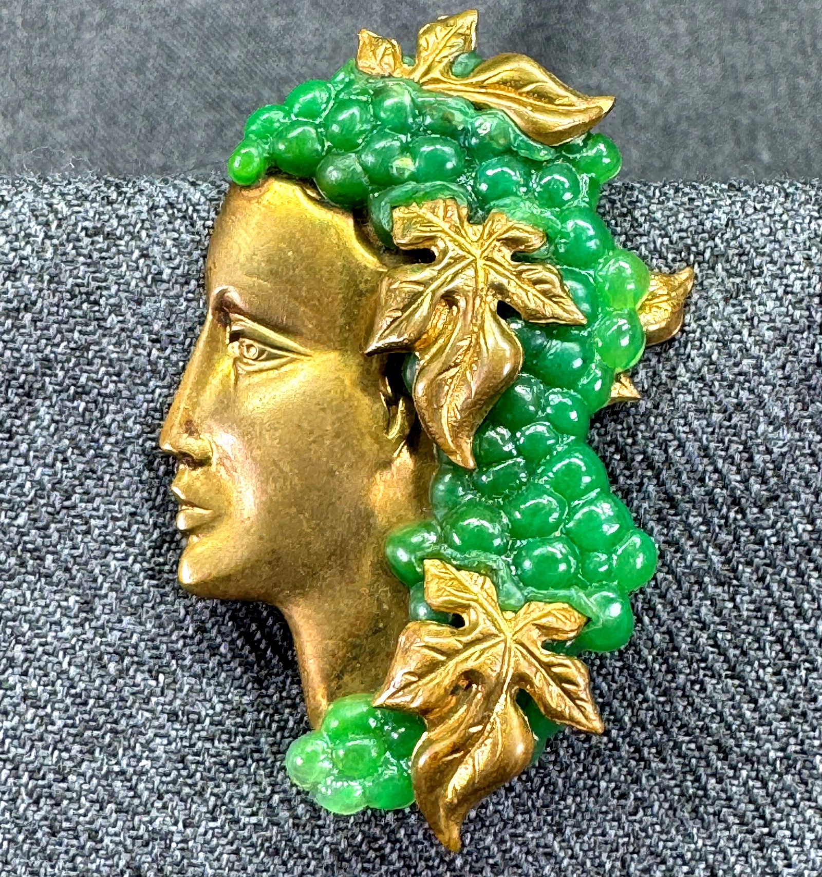 Vintage art deco green plastic & goldtone metal wine goddess pin brooch. a: IN HOUSE FLAT SHIPPING & HANDLING COST WITHIN ALL THE U.S. : $7 To bypass LiveShipping, and use our In-House shipping service for $7 or shipping combined for multiple lots, please select “Arrange Yo