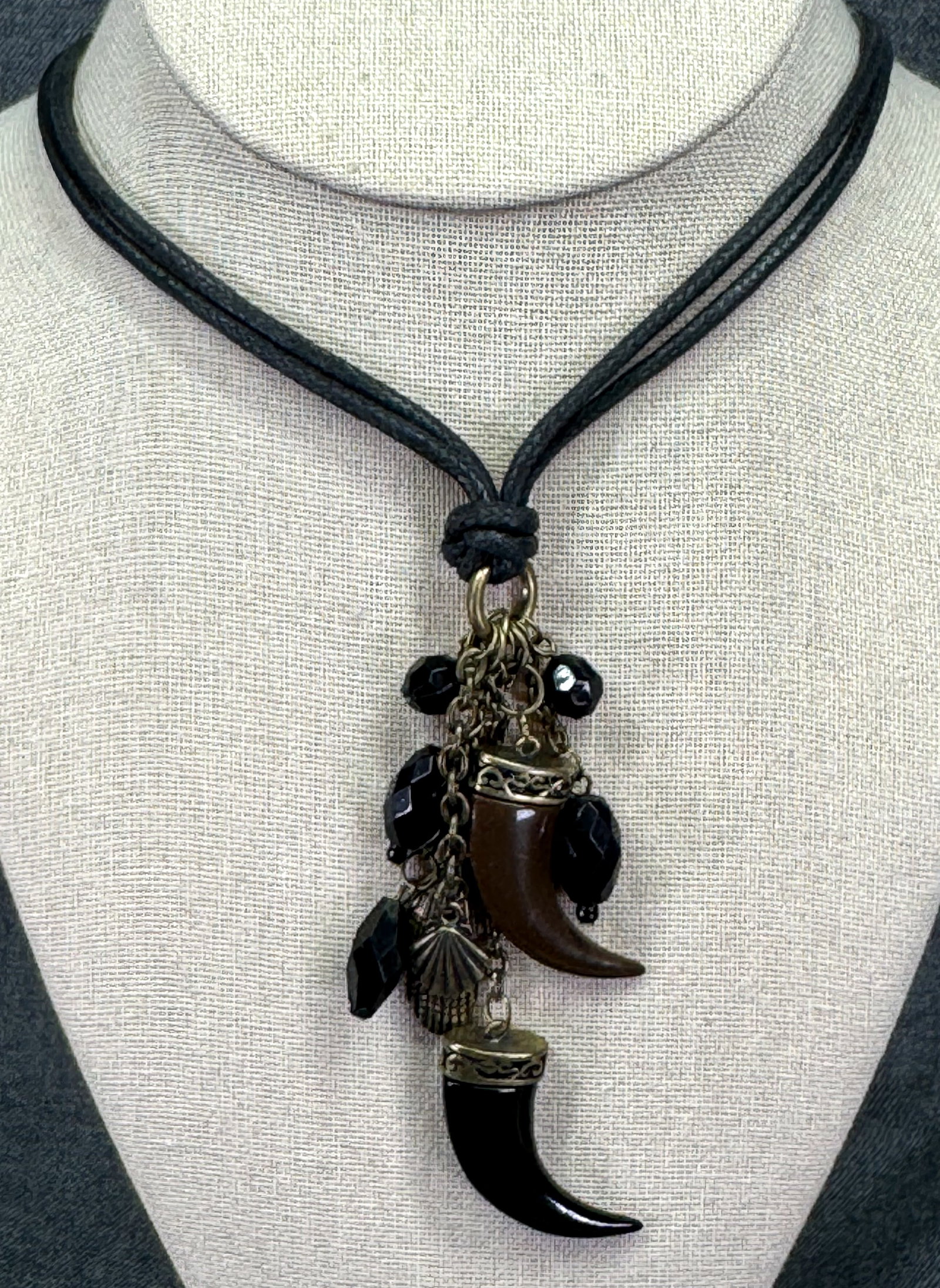 Assorted corno & others plastic and metal pendants cord straps necklace (1 of 4)