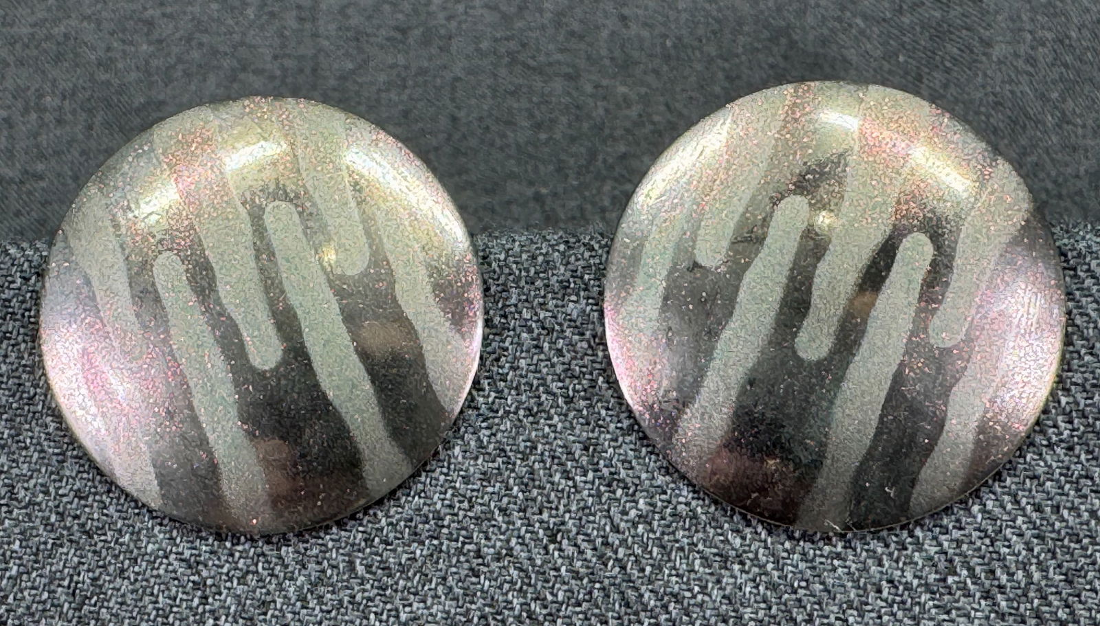 Vintage glitter gold-toned rounded dome stud earrings (1 of 3)