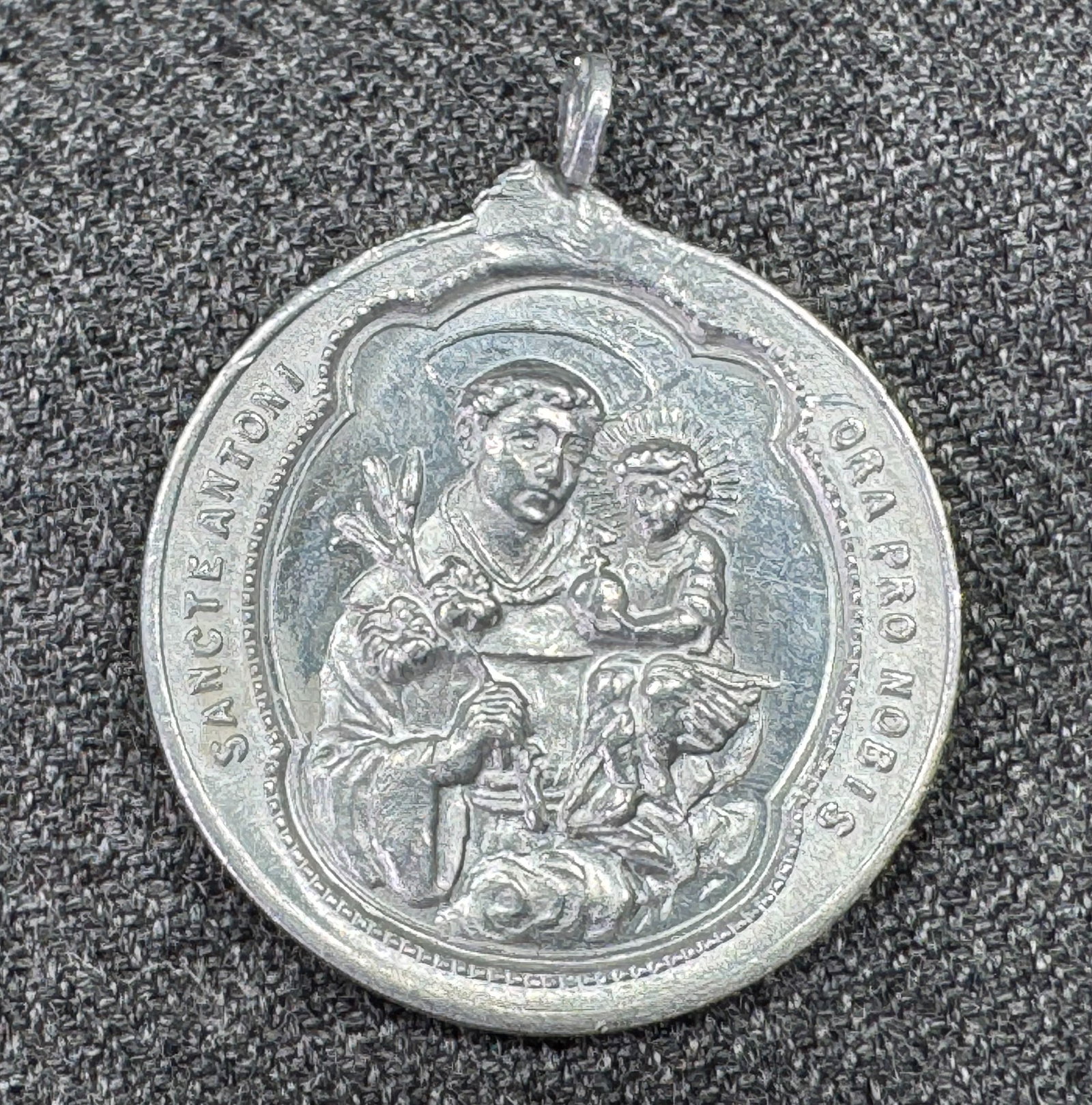 Vintage St Anthony / Our Lady of Pompeii aluminum medal: IN HOUSE FLAT SHIPPING & HANDLING COST WITHIN ALL THE U.S. : $7 To bypass LiveShipping, and use our In-House shipping service for $7 or shipping combined for multiple lots, please select “Arrange Yo