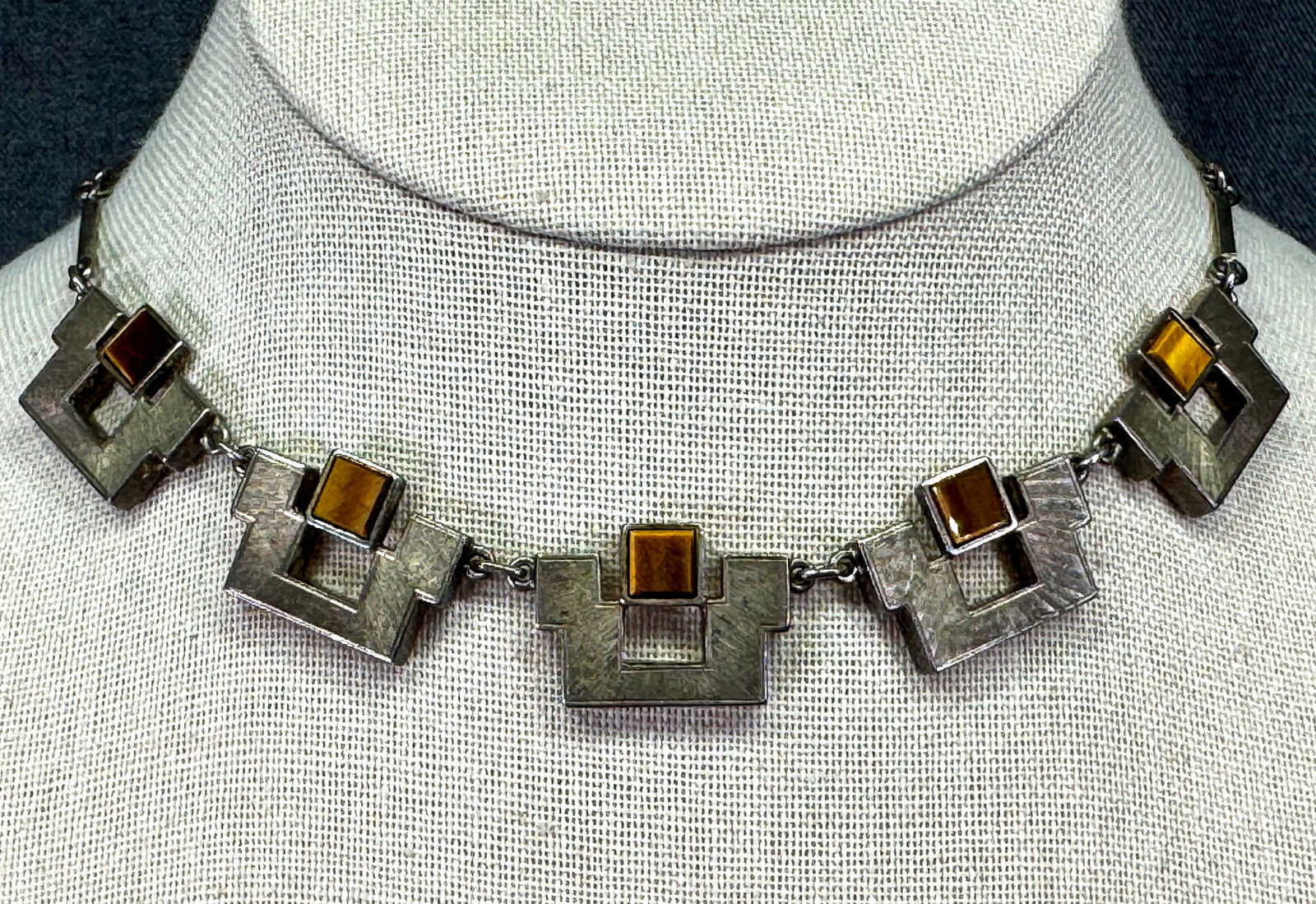 Vintage brutalist Belgiorno style tiger eye sterling silver choker necklace. *c: Vintage brutalist Antonio Berlgiorno stylr tiger eye sterling silver choker necklace. Marked Industria Argentina, U3 and an unreadable mark inside a rectangle. For measures please refer to the picture