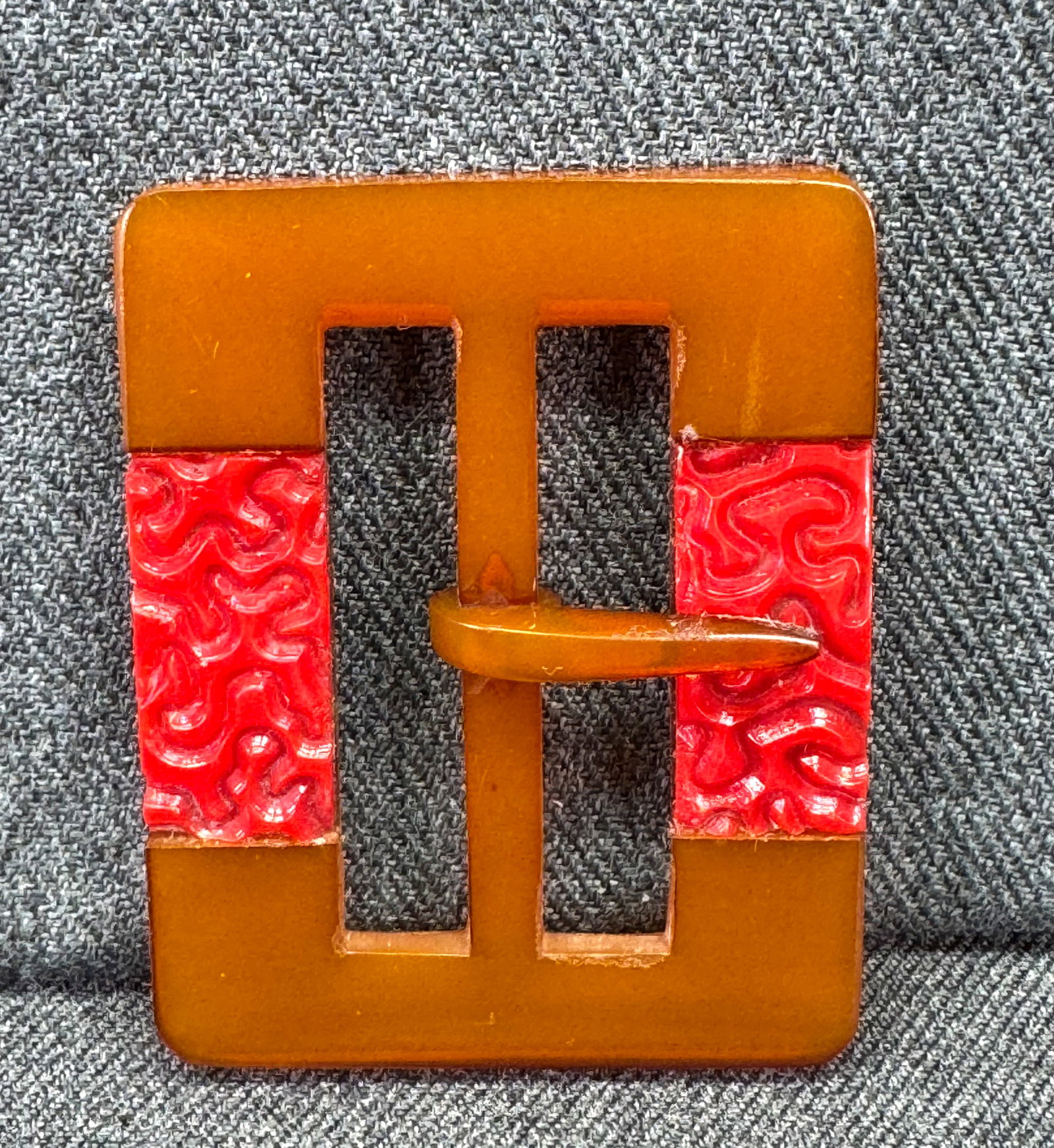 Vintage Czech art deco flapper inlaid trf celluloid applejuice bakelite belt buckle.: IN HOUSE FLAT SHIPPING & HANDLING COST WITHIN ALL THE U.S. : $7 To bypass LiveShipping, and use our In-House shipping service for $7 or shipping combined for multiple lots, please select “Arrange Yo