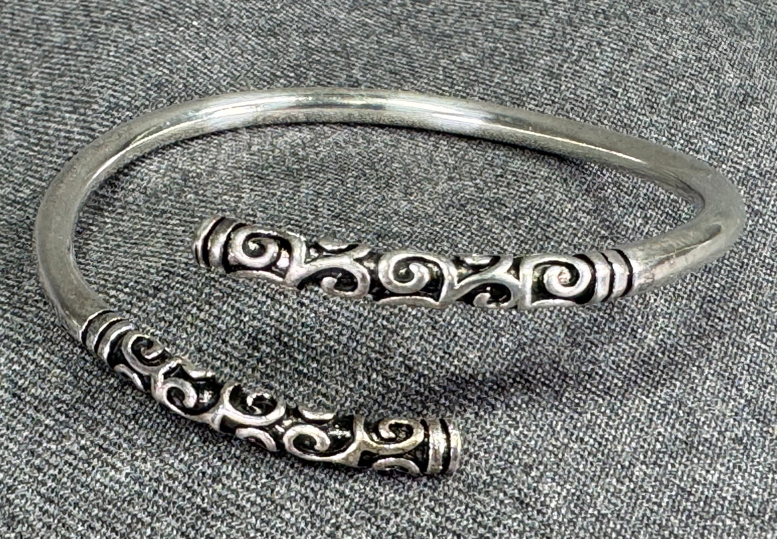 Black accent silvertoned metal bypass bracelet bangle (1 of 6)