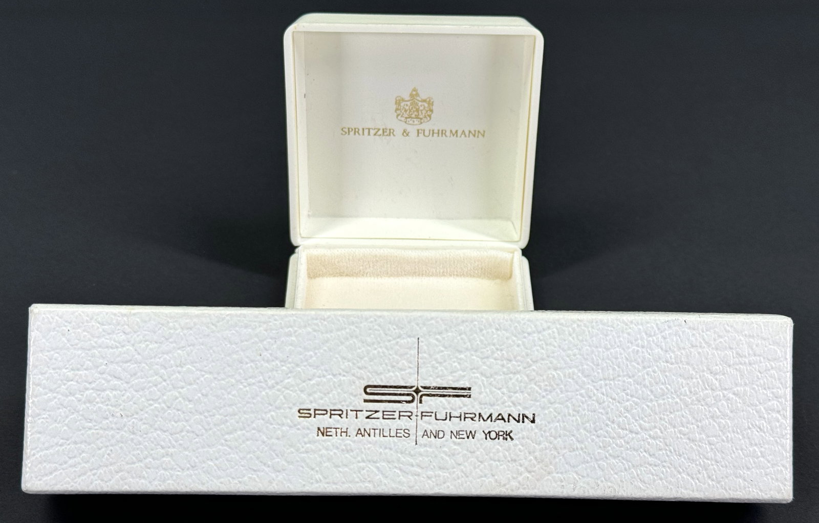 Vintage Spritzer & Fuhrmann Netherlands Antilles & New York cardboard and plastic jewelry boxes.: IN HOUSE FLAT SHIPPING & HANDLING COST WITHIN ALL THE U.S. : 7 To bypass LiveShipping, and use our In-House shipping service for 7 or shipping combined for multiple lots, please select “Arrange Your