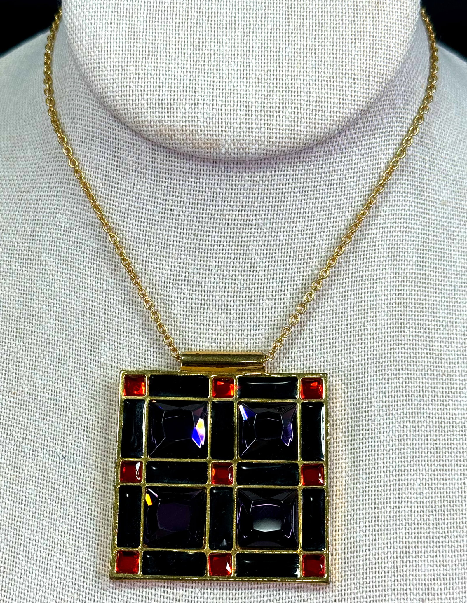 Vintage Kate Spade New York Lewitt Square Pendant Necklace. (1 of 9)