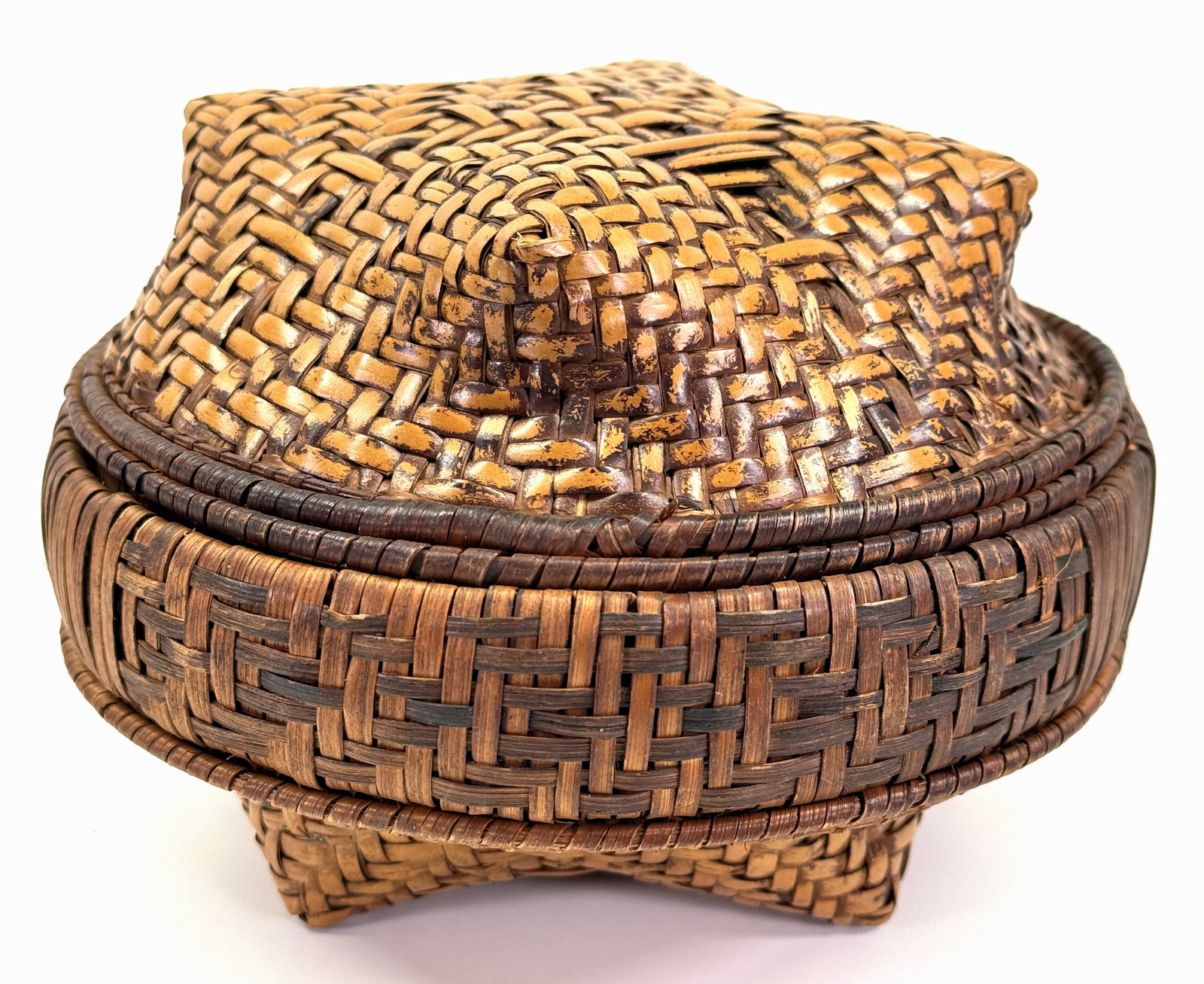 African Kuba DRC Lidded Basket. Woven vegetal fibers. (1 of 7)