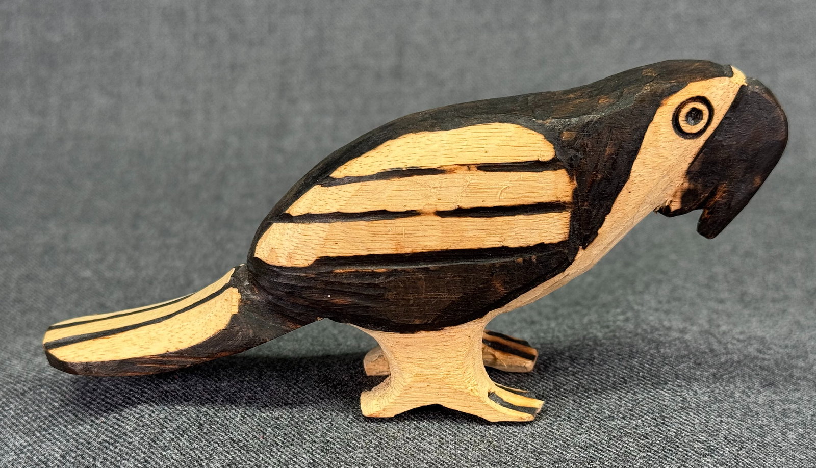 South American Guaraní Paraguay Parrot Figure. Carved and burned wood. (1 of 9)