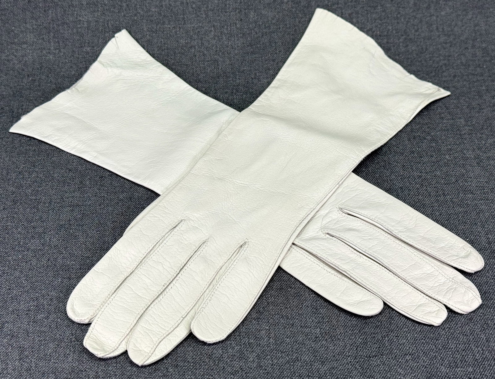 Vintage off white real kid leather gloves. *a (1 of 5)