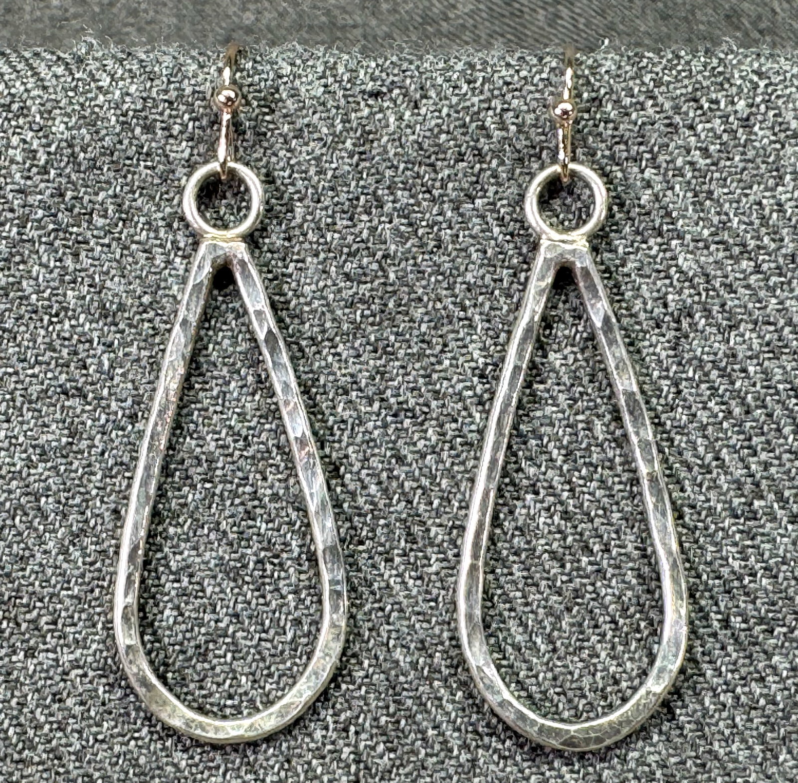 Vintage silver-toned hammered drop rose gold-toned hook earrings. *a (1 of 3)
