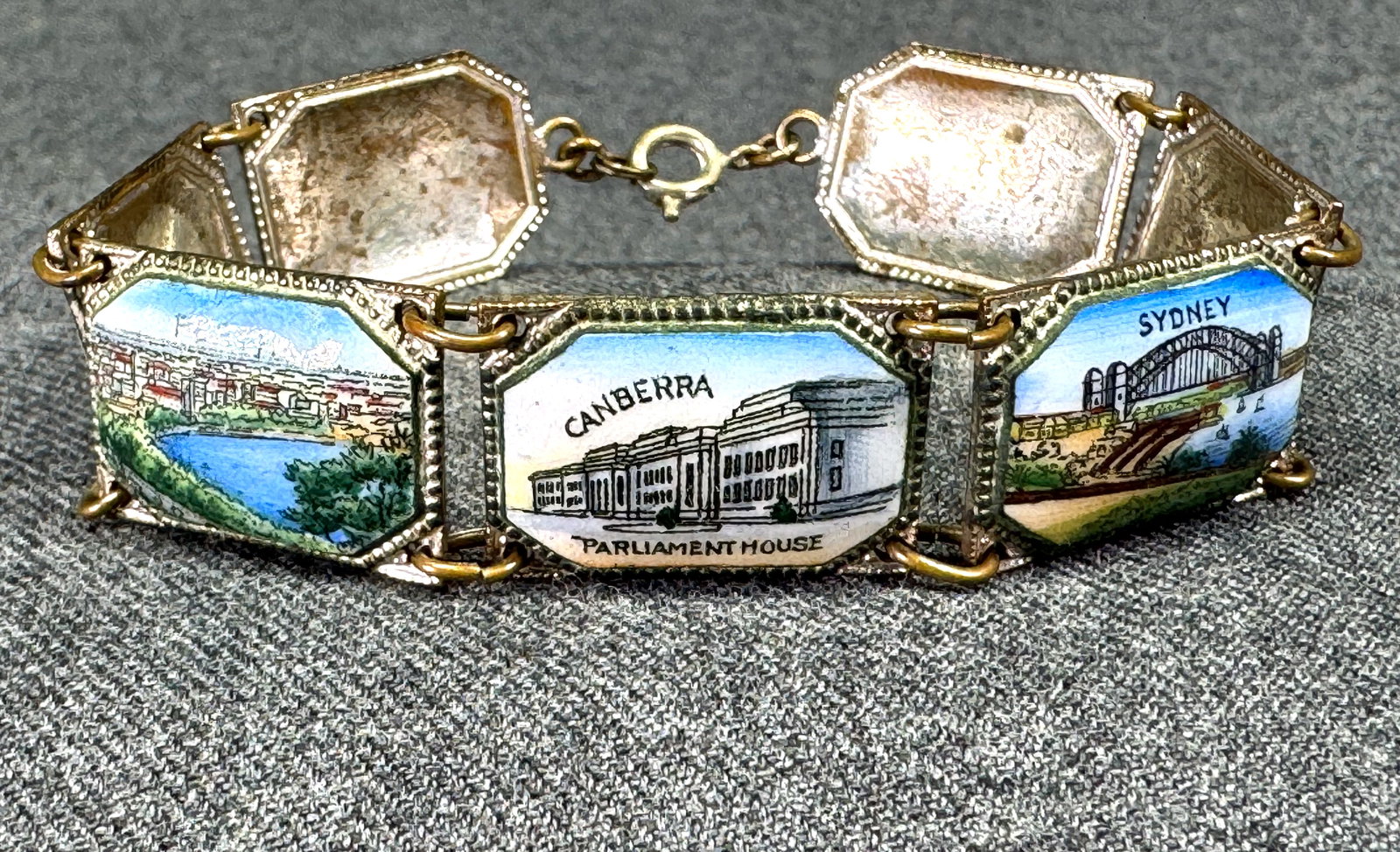 Antique Australia enamel Sidney, Canberra, Melbourne, Brisbane, Perth, Adelaide, Hobart bracelet: IN HOUSE FLAT SHIPPING & HANDLING COST WITHIN ALL THE U.S. : 7 To bypass LiveShipping, and use our In-House shipping service for 7 or shipping combined for multiple lots, please select “Arrange Your