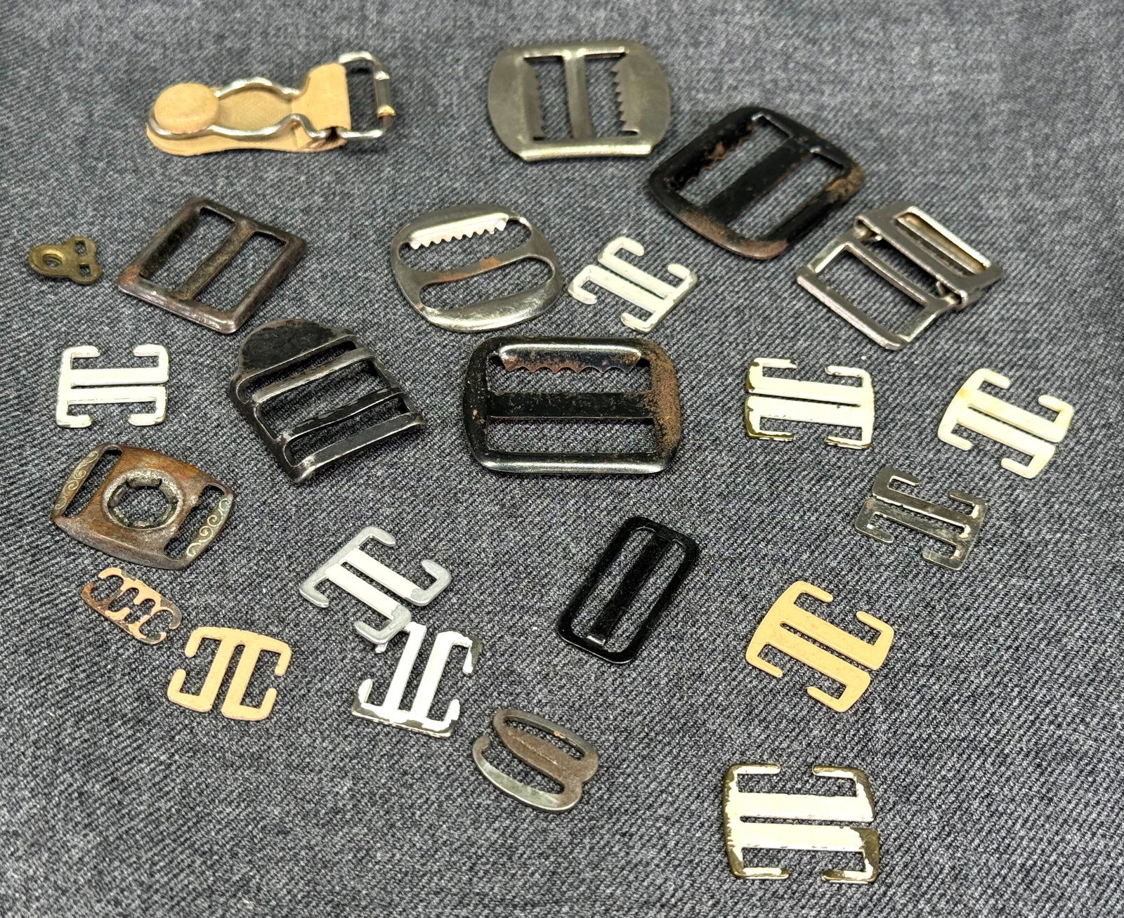 Vintage assorted lingerie clasp & sliders. Lot of 24 (1 of 4)