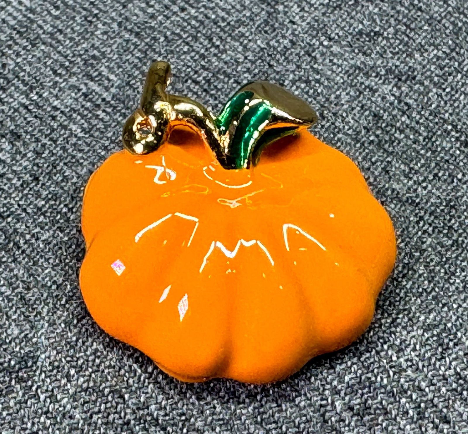 Vintage Rucinni Halloween Pumpkin Brooch Pin. Unused in card. *f (1 of 5)