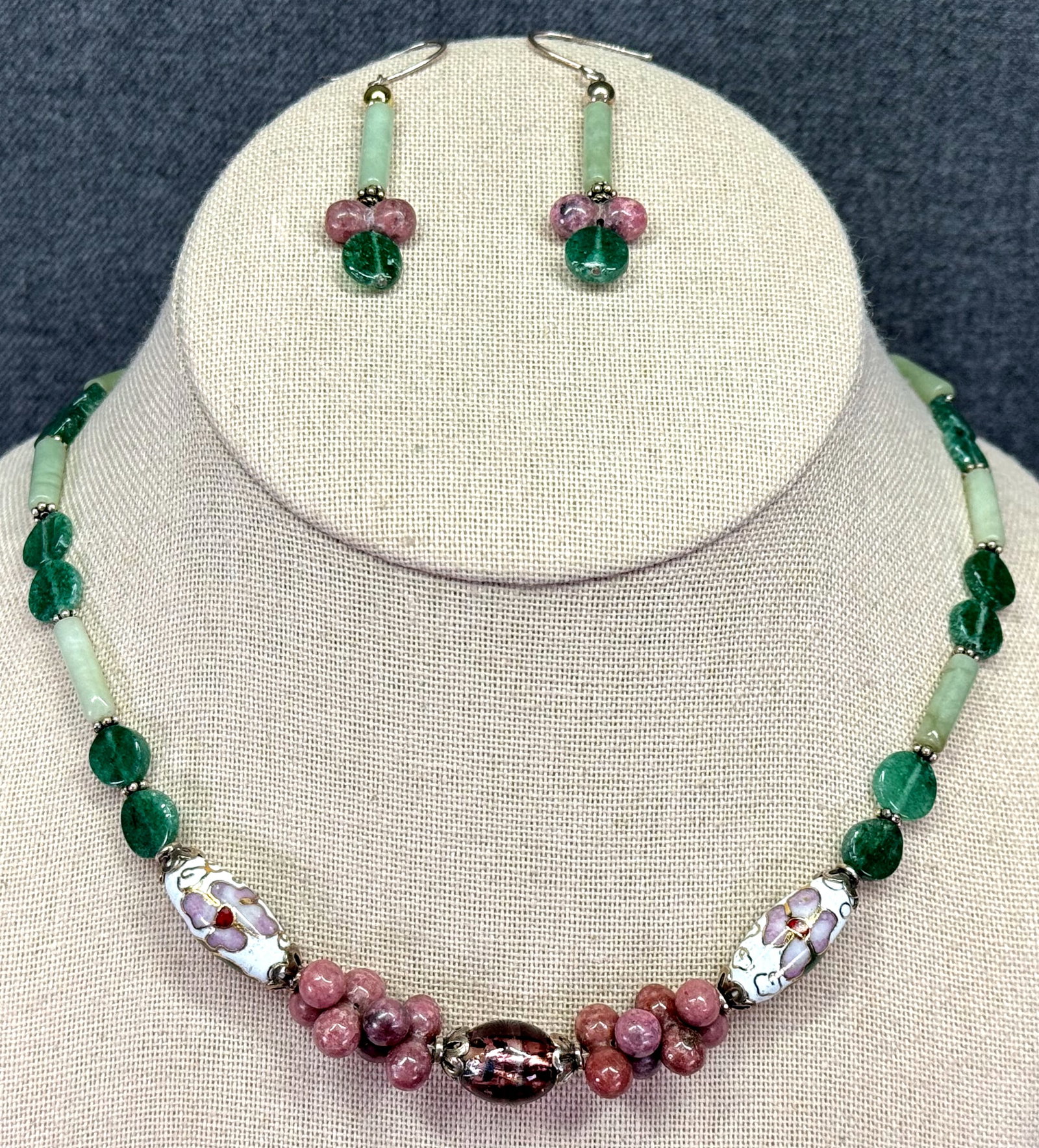 Vintage cloisonne, jade, rhodochrosite & glass beads necklace & hook earrings: IN HOUSE FLAT SHIPPING & HANDLING COST WITHIN ALL THE U.S. : $7 To bypass LiveShipping, and use our In-House shipping service for $7 or shipping combined for multiple lots, please select “Arrange Yo