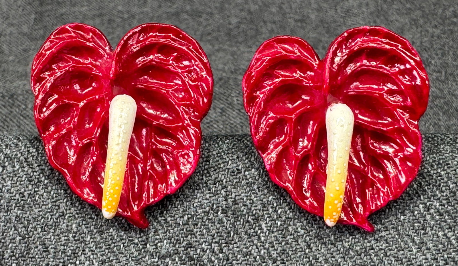 Vintage West Germany Anthurium Flower Celluloid Stud Earrings *c (1 of 7)