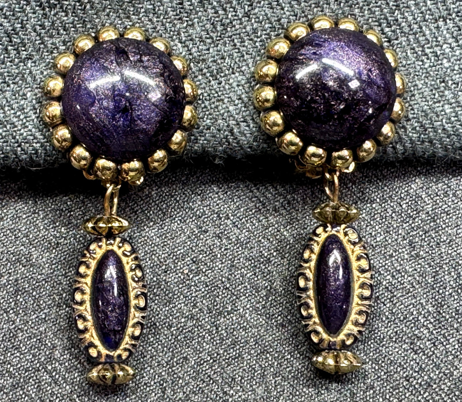 Vintage marbled purple & golden resin clip earrings with dangle #a (1 of 5)